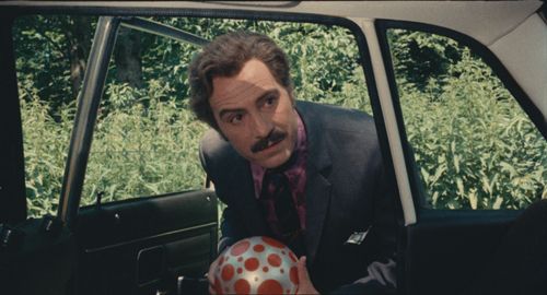 Nino Manfredi in Bread and Chocolate (1974)