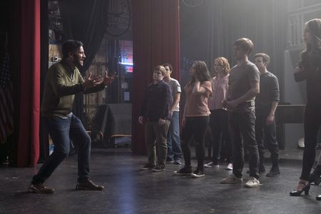 Josh Radnor, Ted Sutherland, Amy Forsyth, Sean Grandillo, Auli'i Cravalho, Shannon Purser, and Ellie Desautels in Rise (