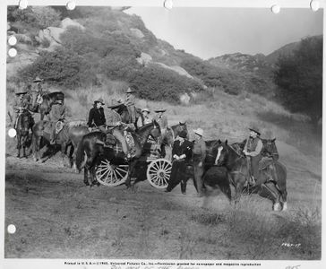 Edmund Cobb, John Eldredge, Kirby Grant, Edward Howard, Fuzzy Knight, and Francis McDonald in Bad Men of the Border (194