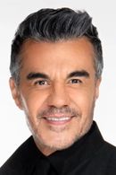 Adrián Uribe