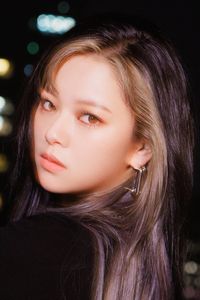 JEONGYEON