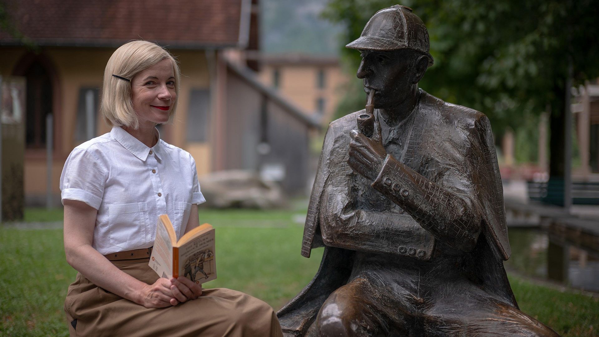 Killing Sherlock: Lucy Worsley on the Case of Conan Doyle background