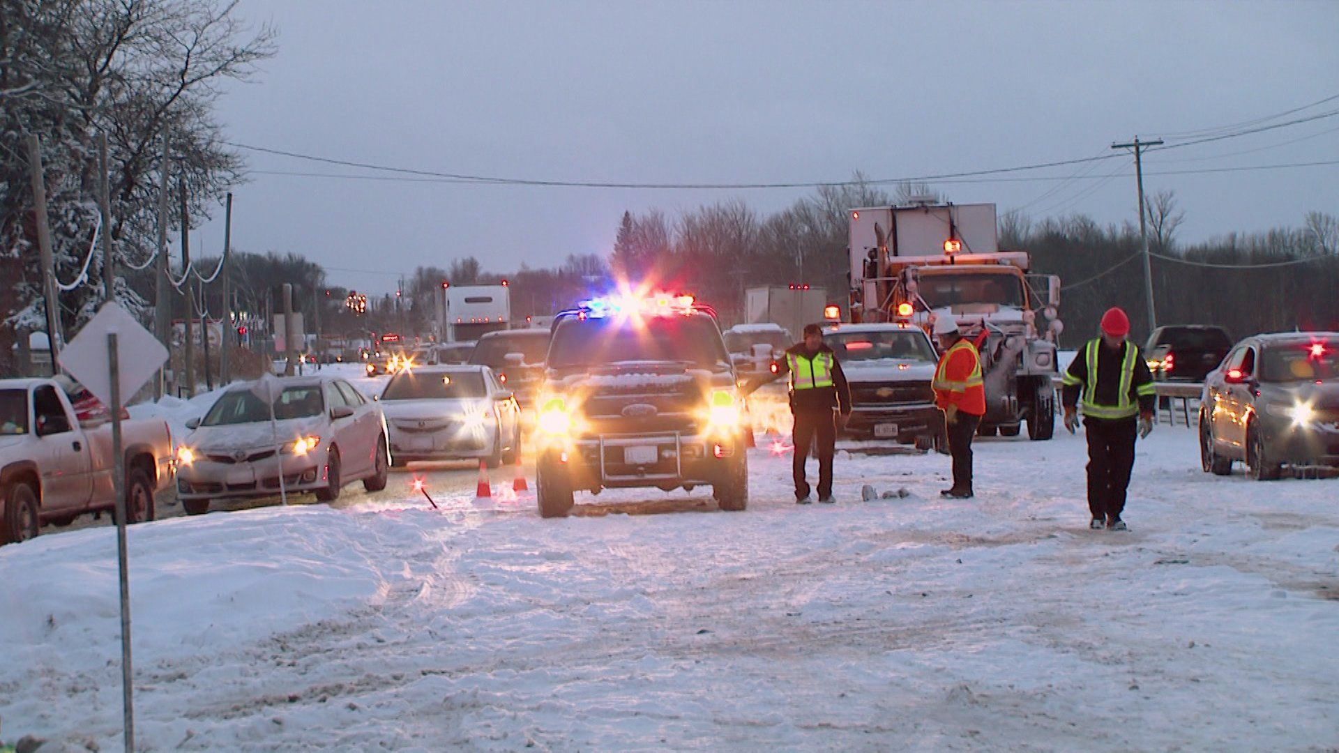 Heavy Rescue: 401 background