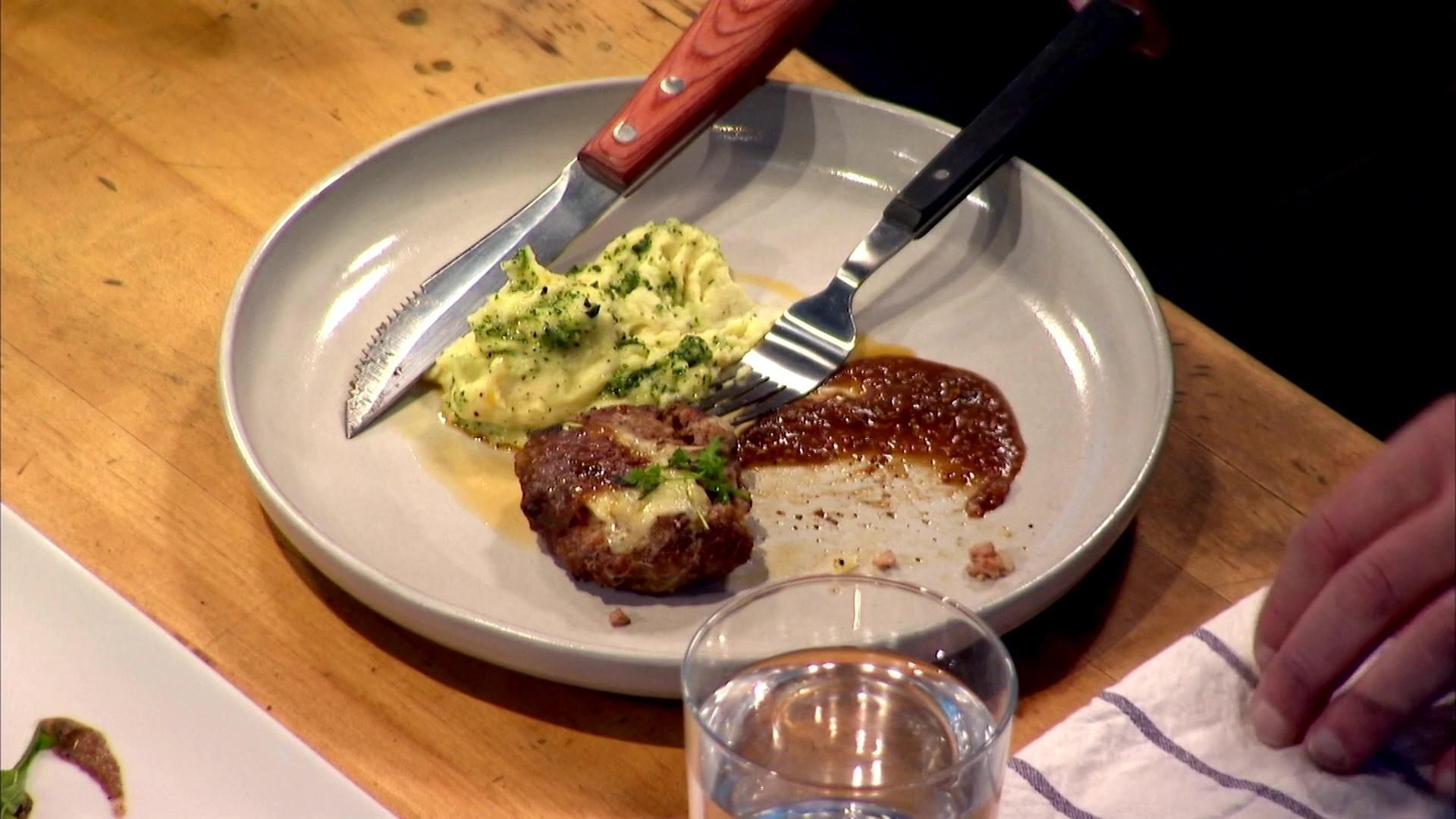 Beat Bobby Flay background
