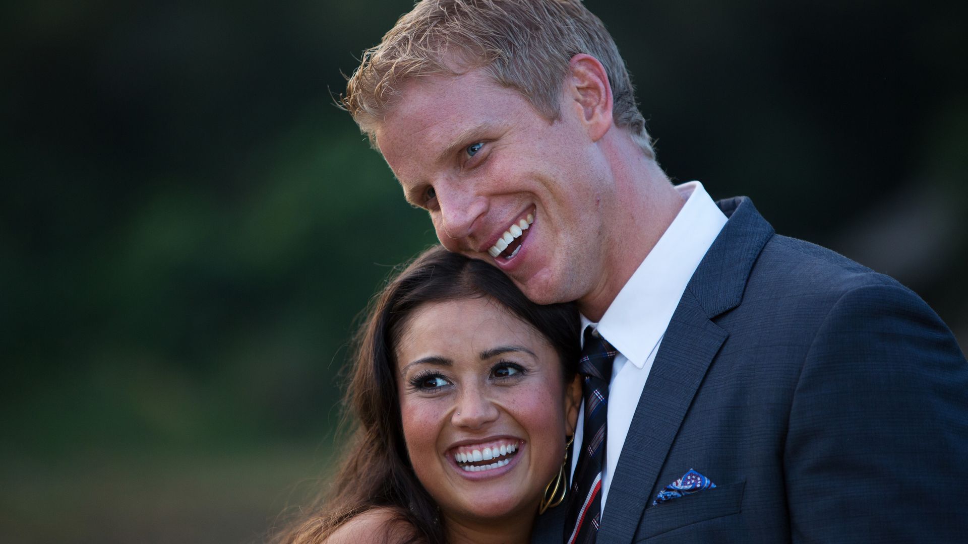 The Bachelor: The Greatest Seasons - Ever! background