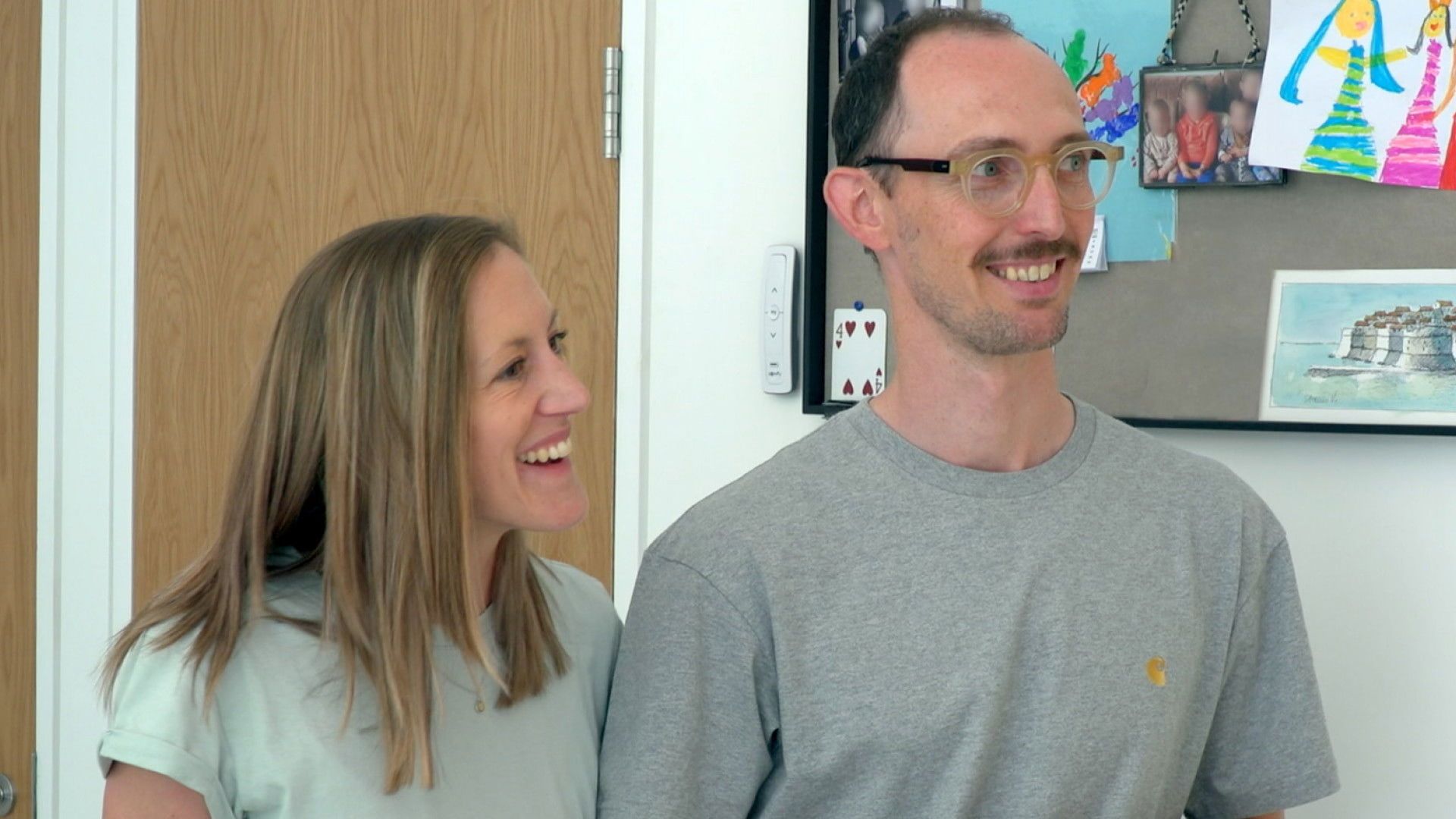 Sarah Beeny's Little House, Big Plans background