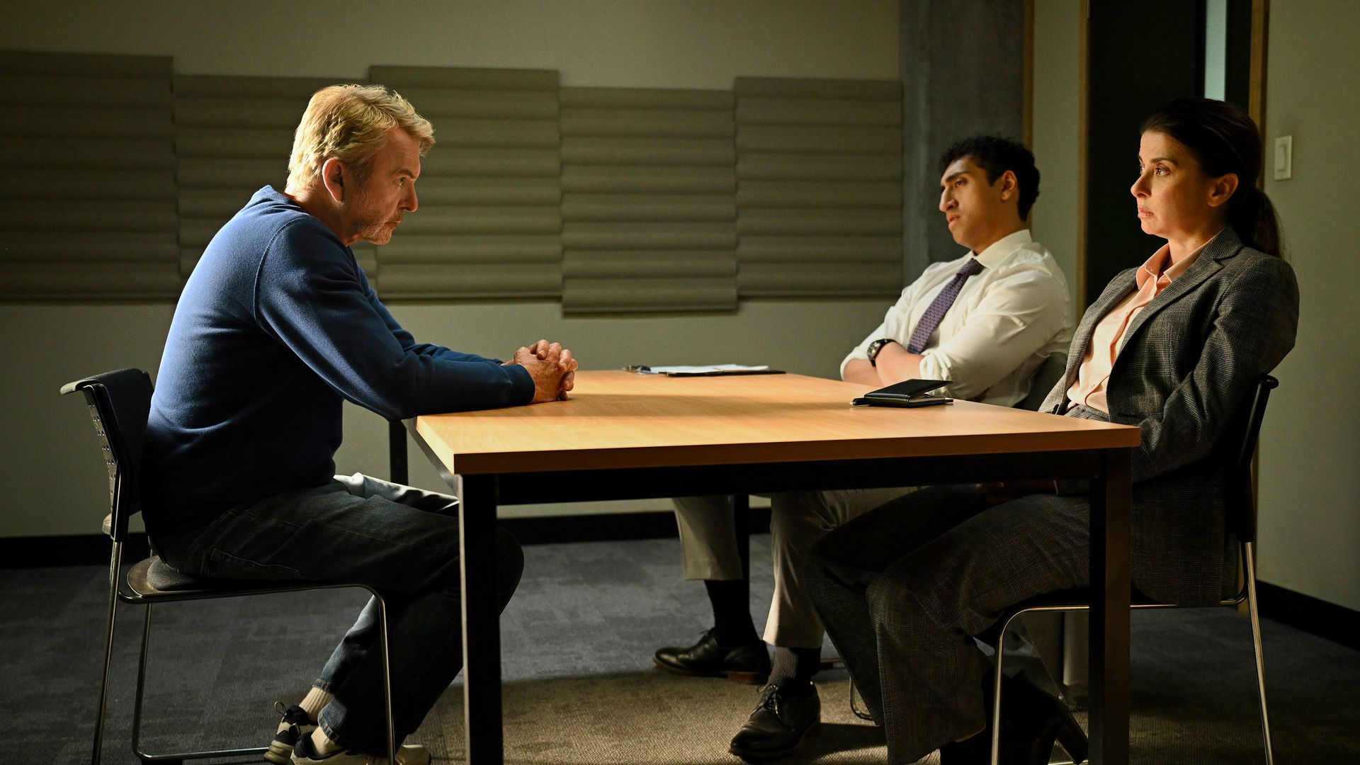 Apples Never Fall background