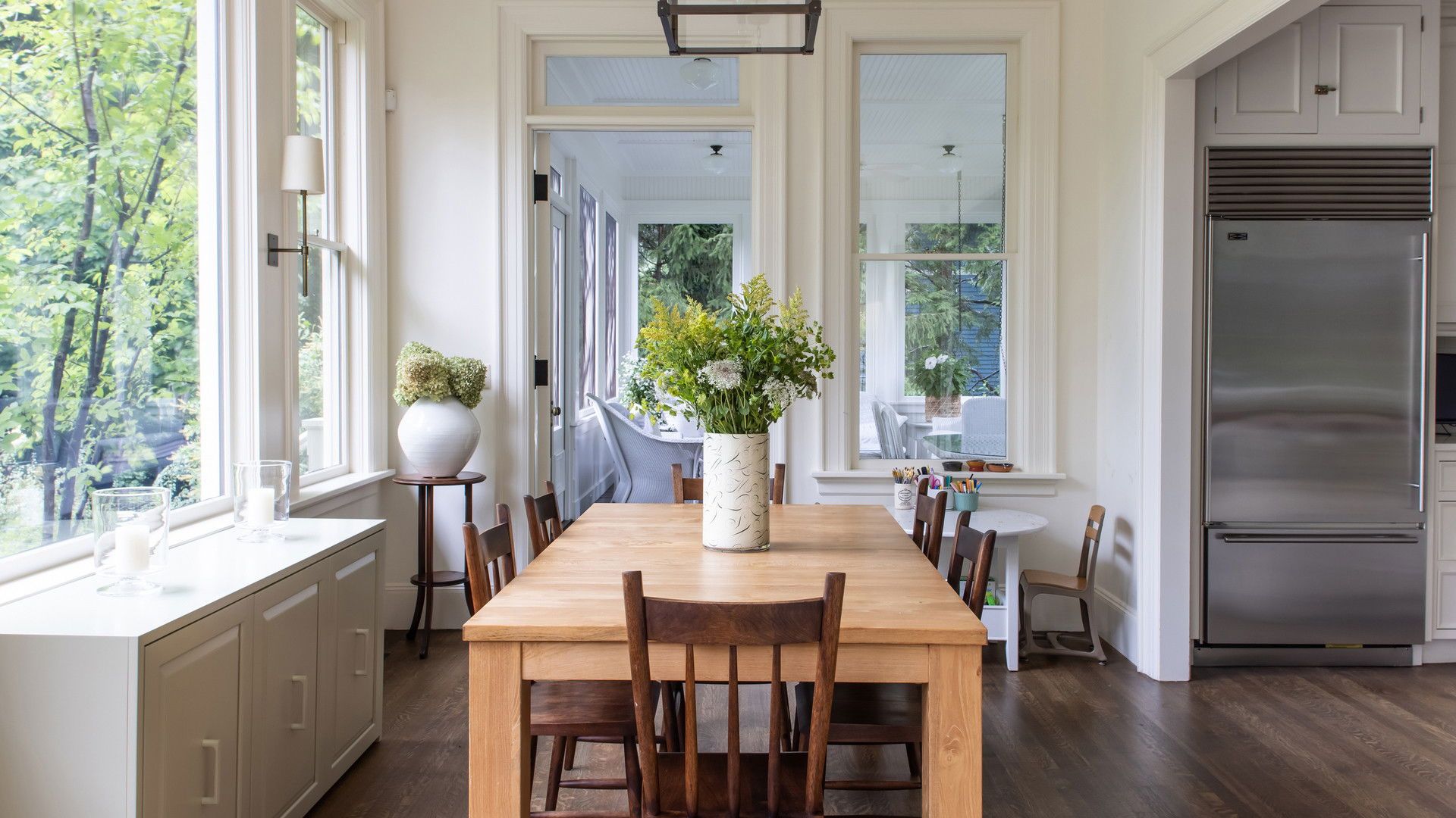 Classic Homes background