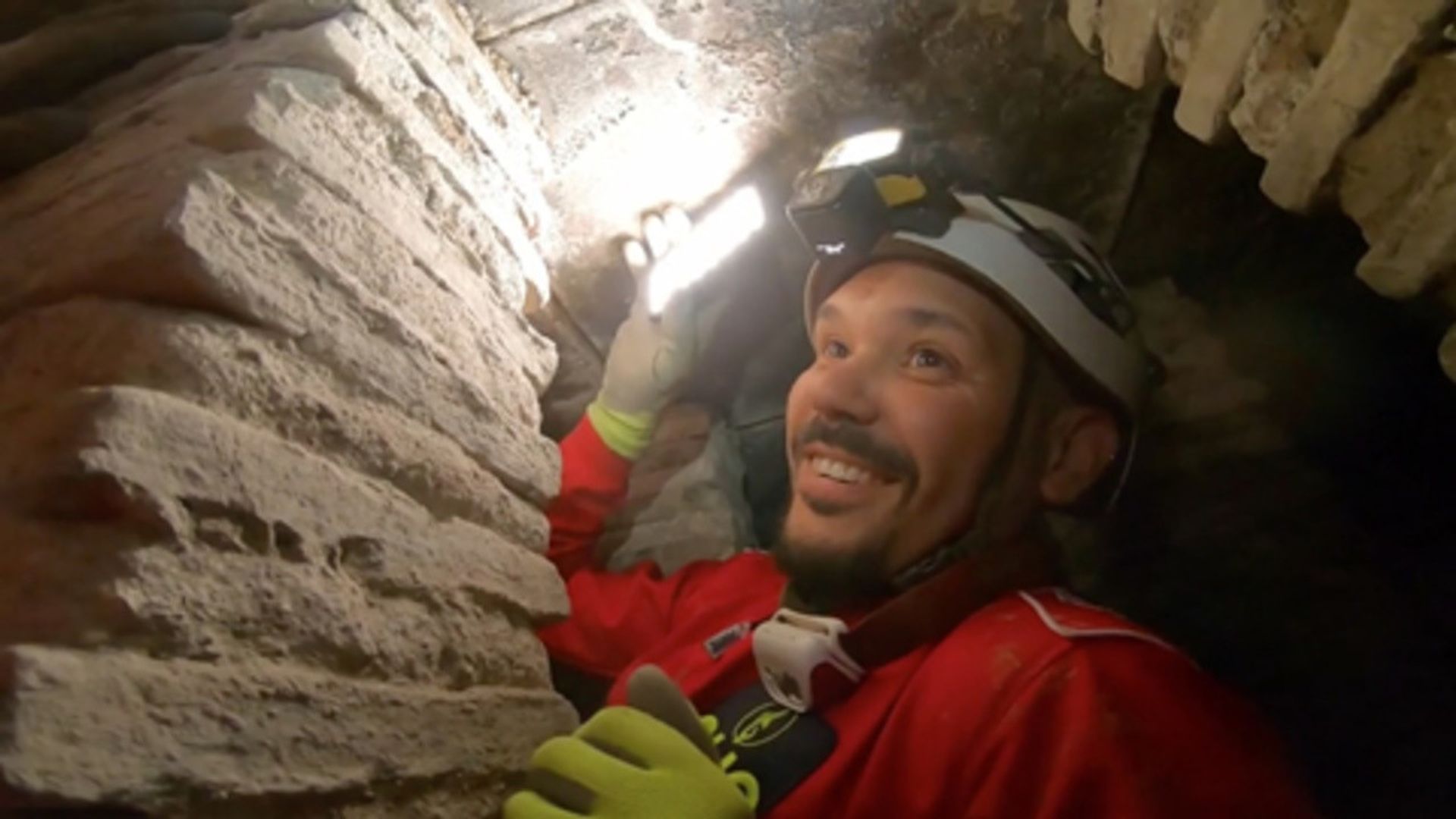 Lost Treasures of Rome background