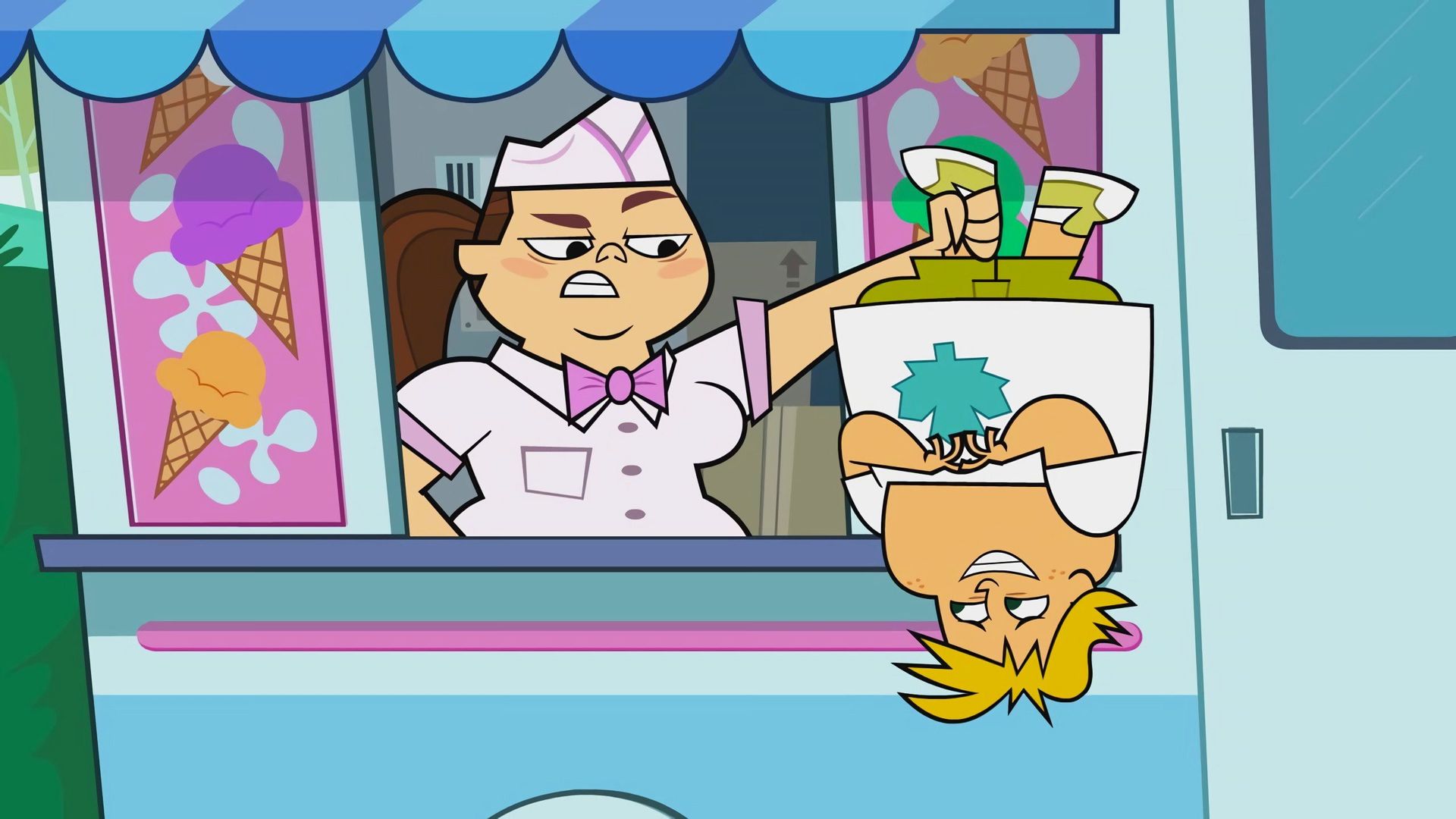 Total DramaRama background