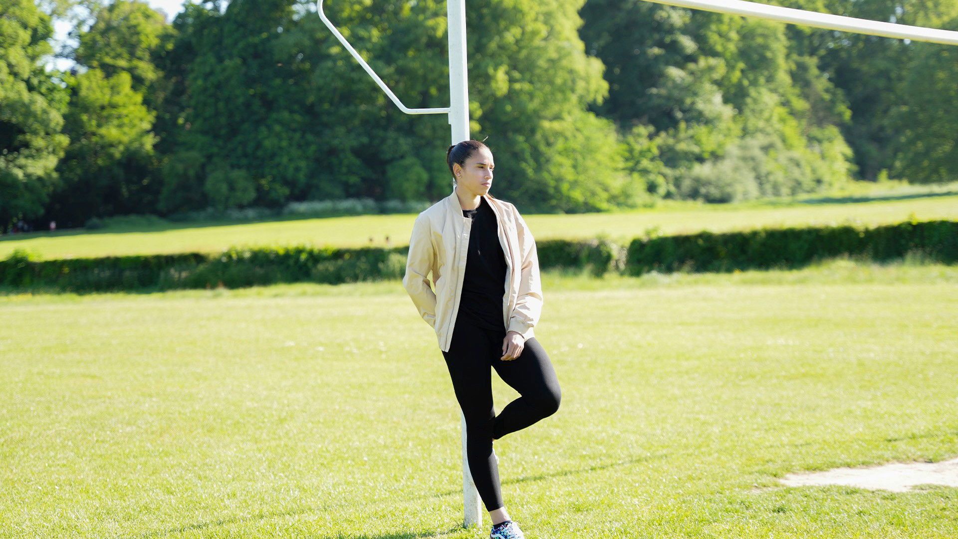 Karen Carney's Leaders of the Pack background