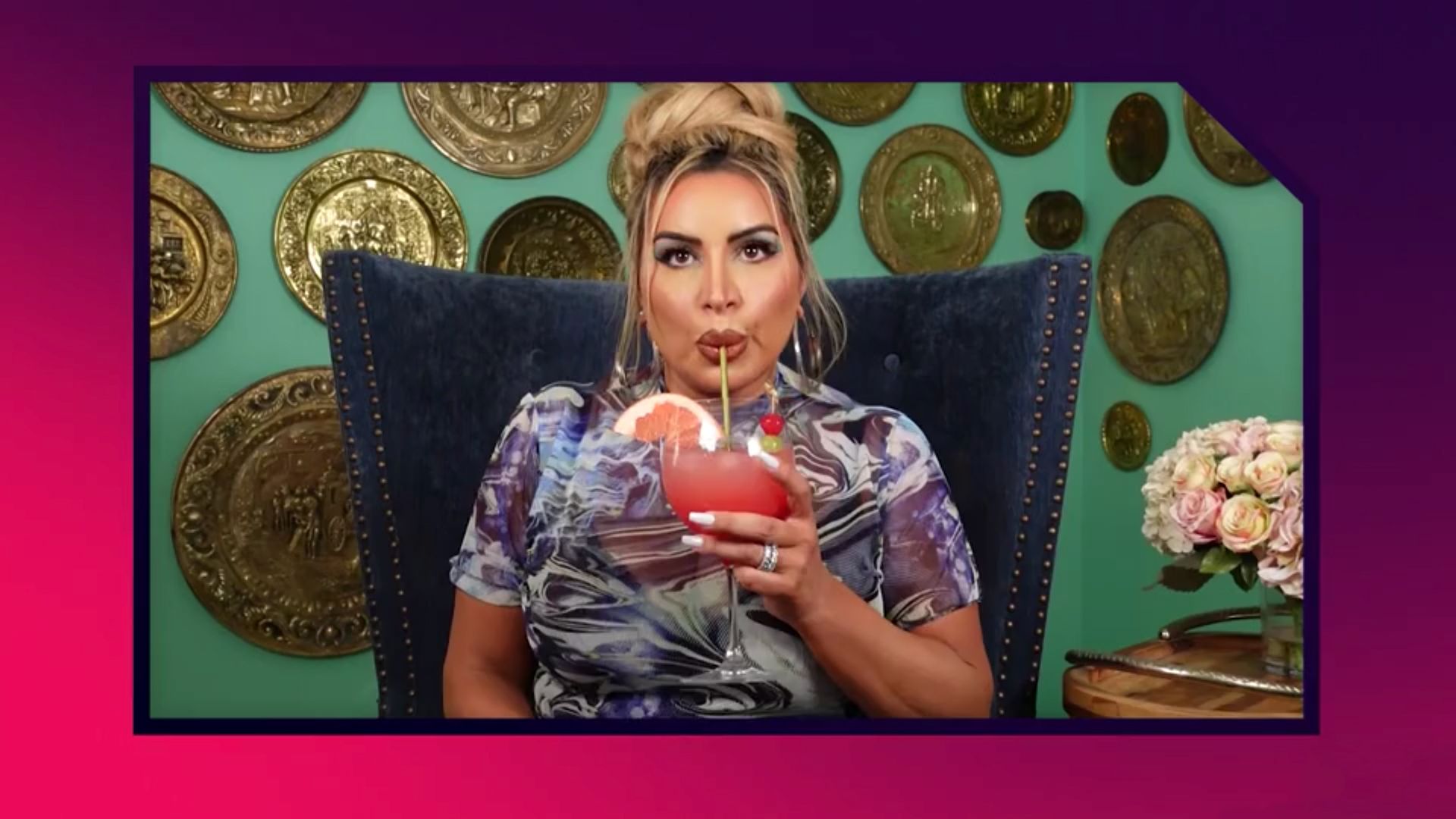 Bravo's Chat Room background