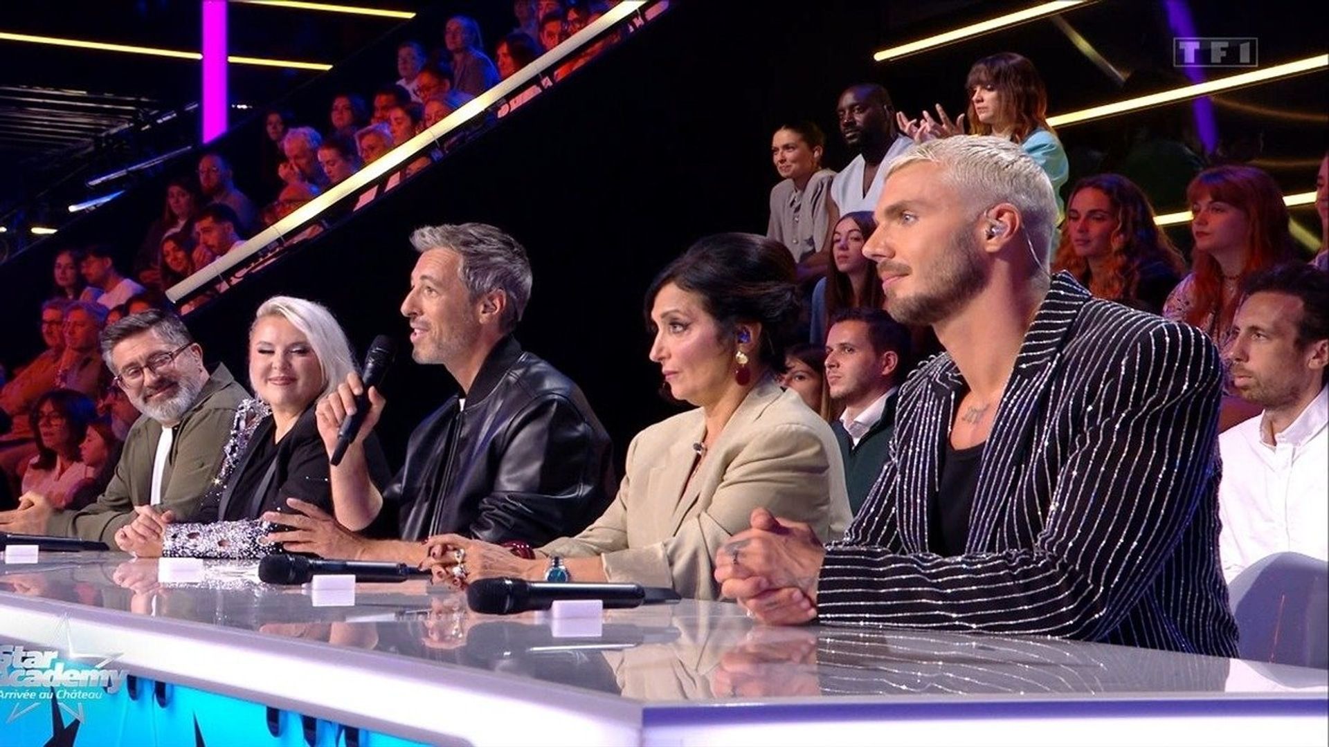 Star Academy background