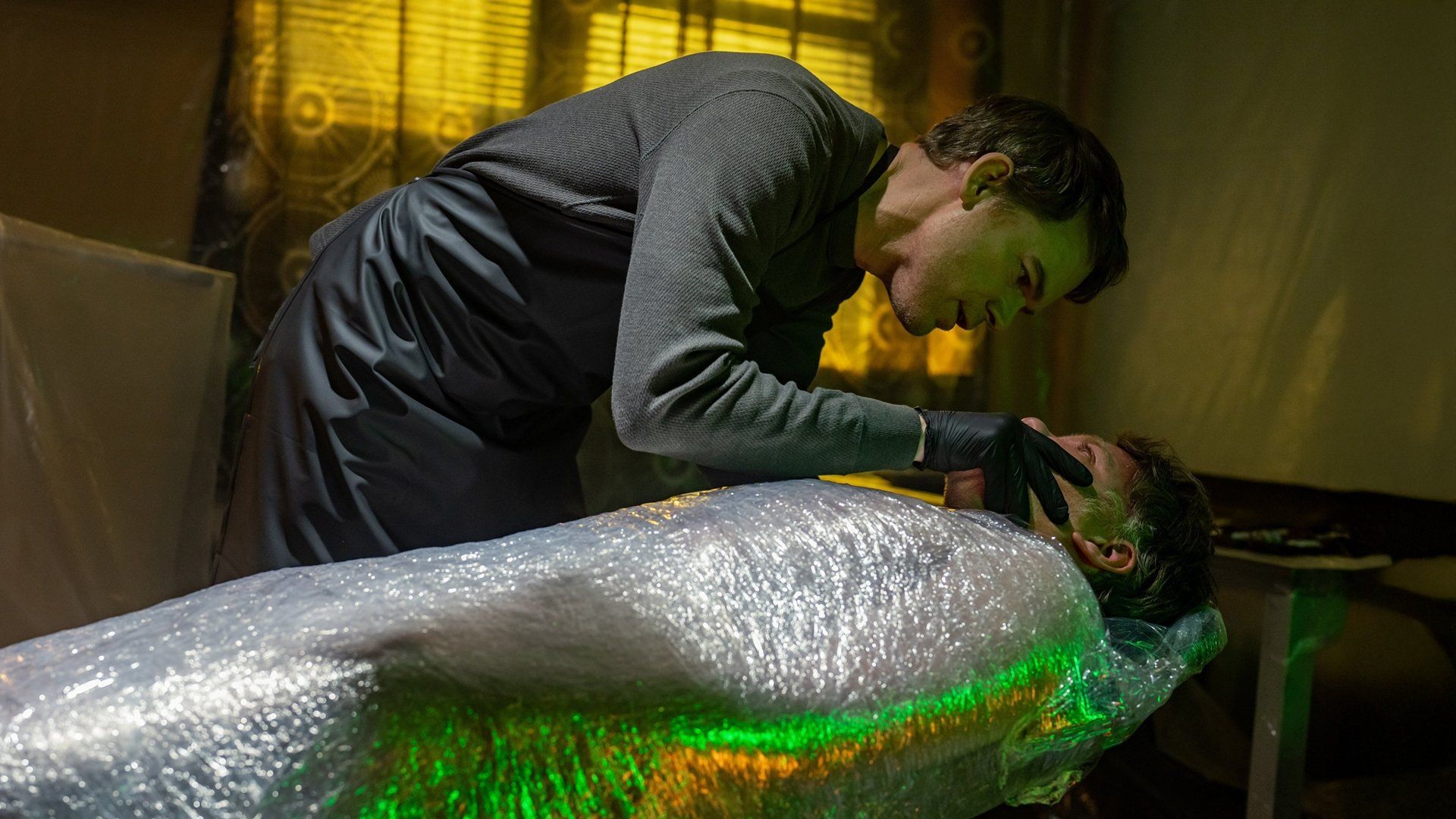 Dexter: Resurrection background