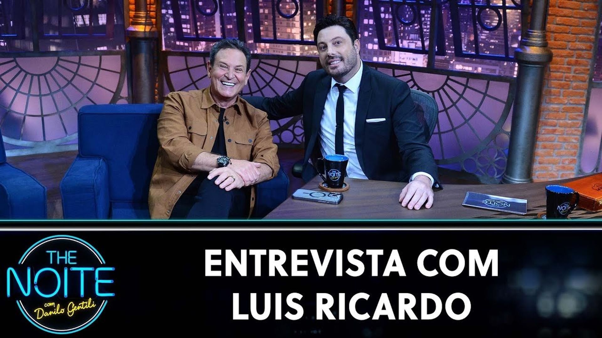 The Noite com Danilo Gentili background
