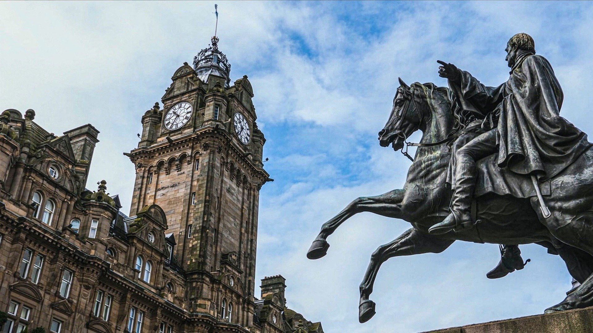 The Balmoral Hotel: An Extraordinary Year background