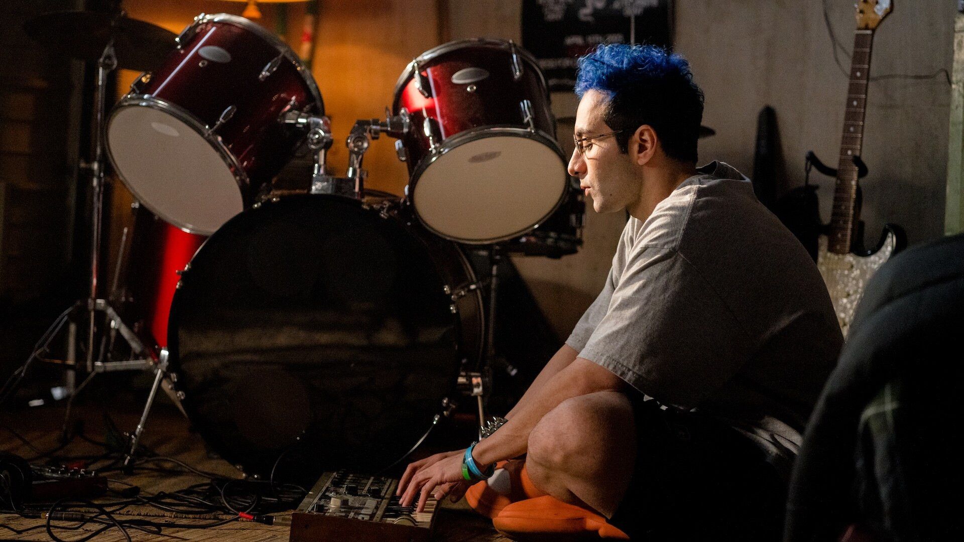 I Hate People, People Hate Me background