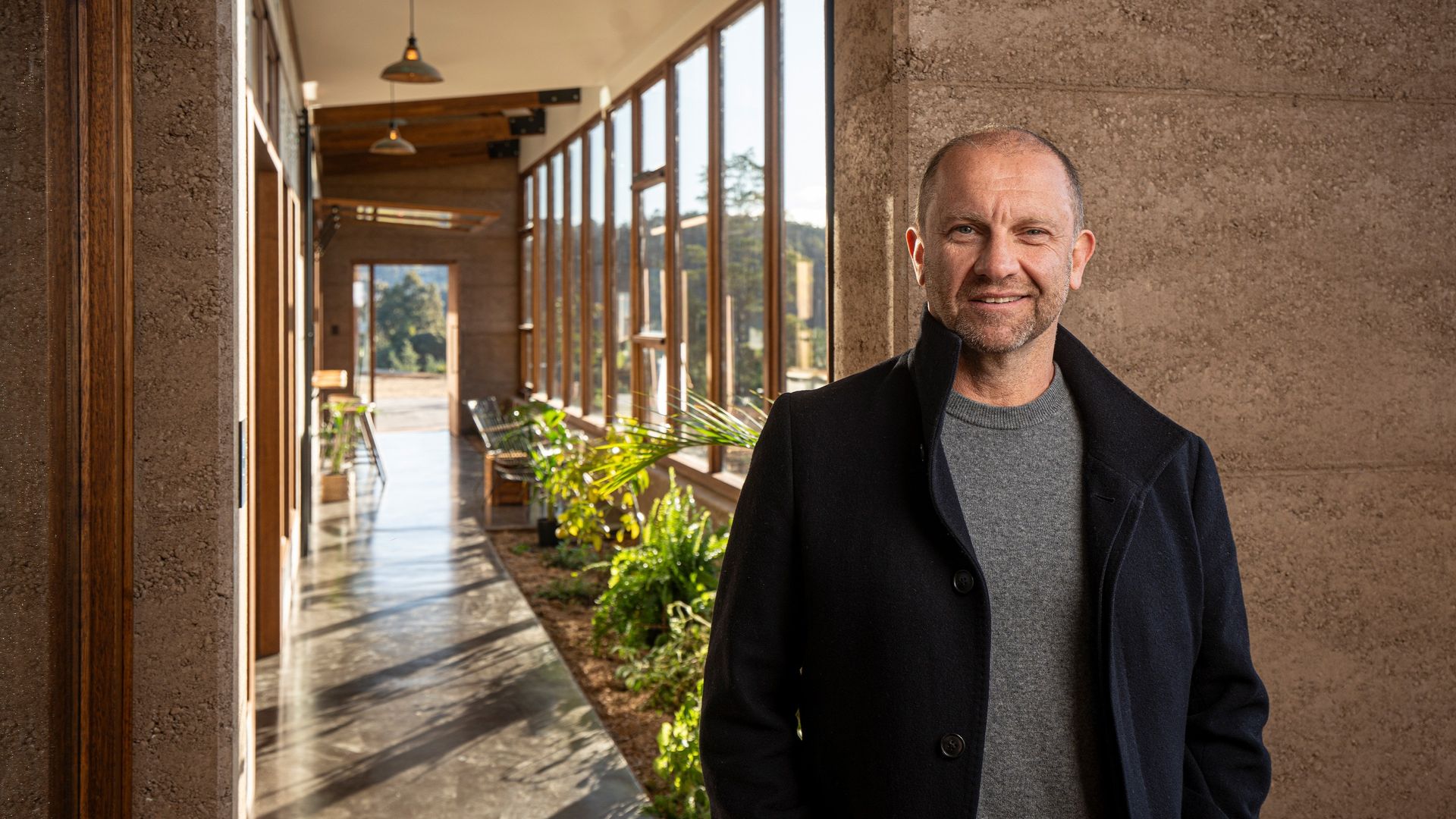 Grand Designs Australia background