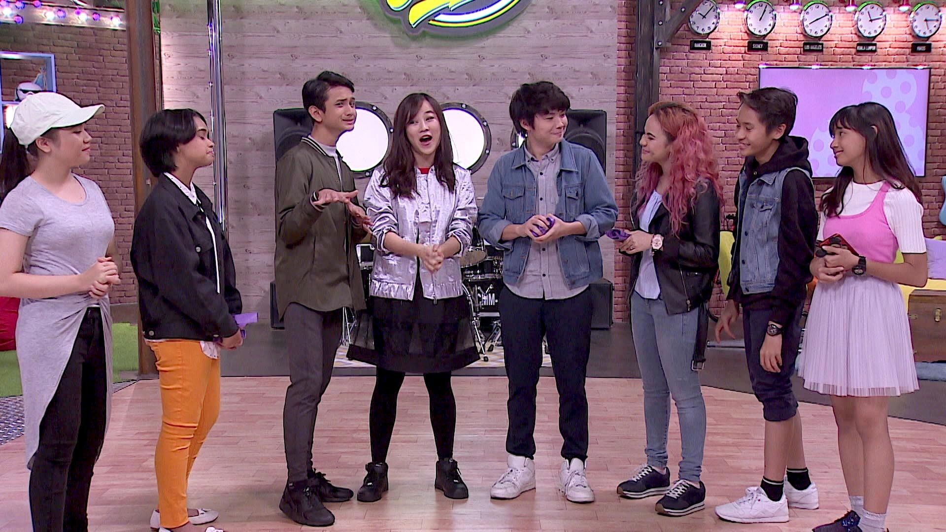 Club Mickey Mouse background