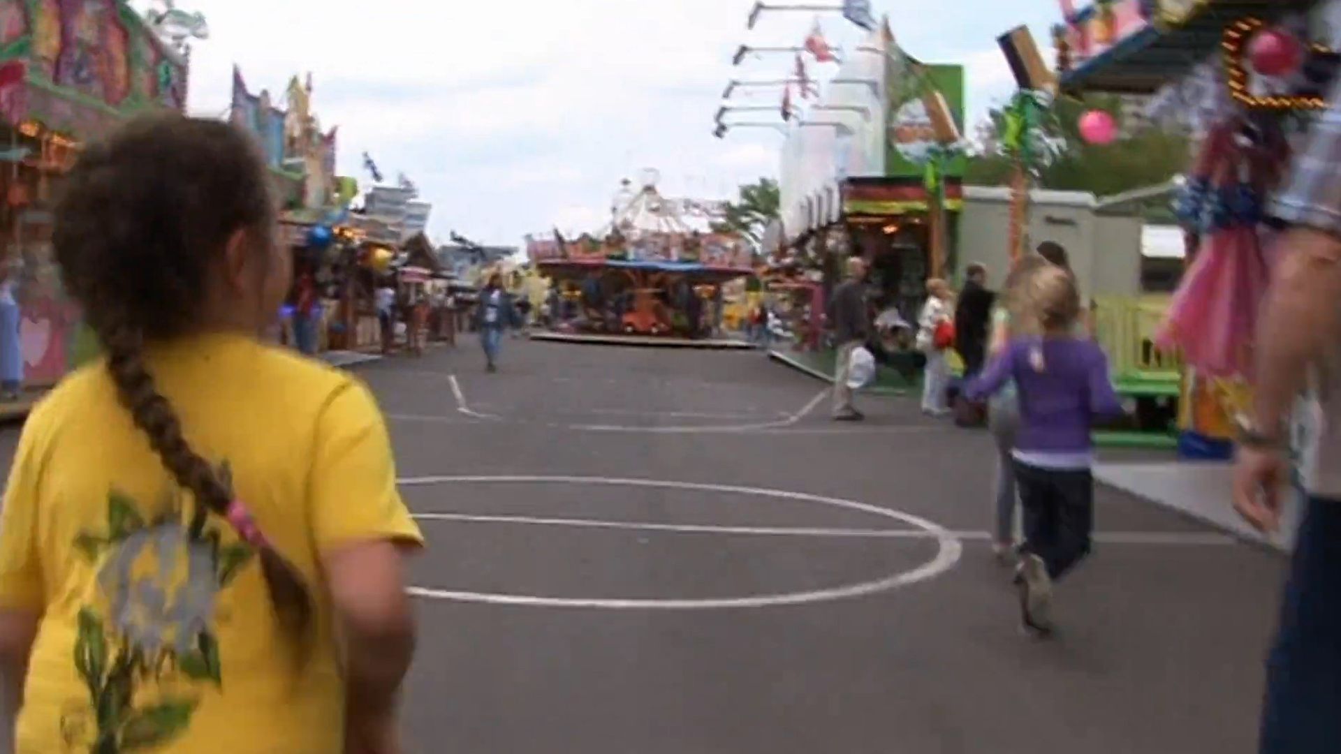 Die Sendung mit dem Elefanten background