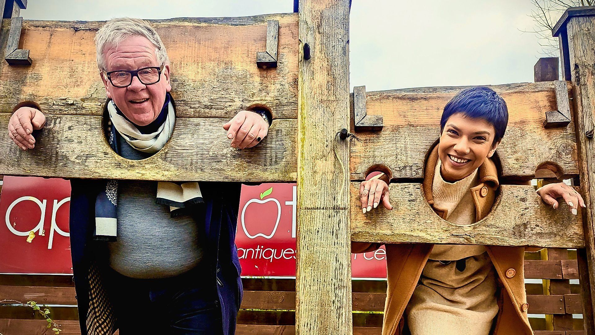 Antiques Road Trip background