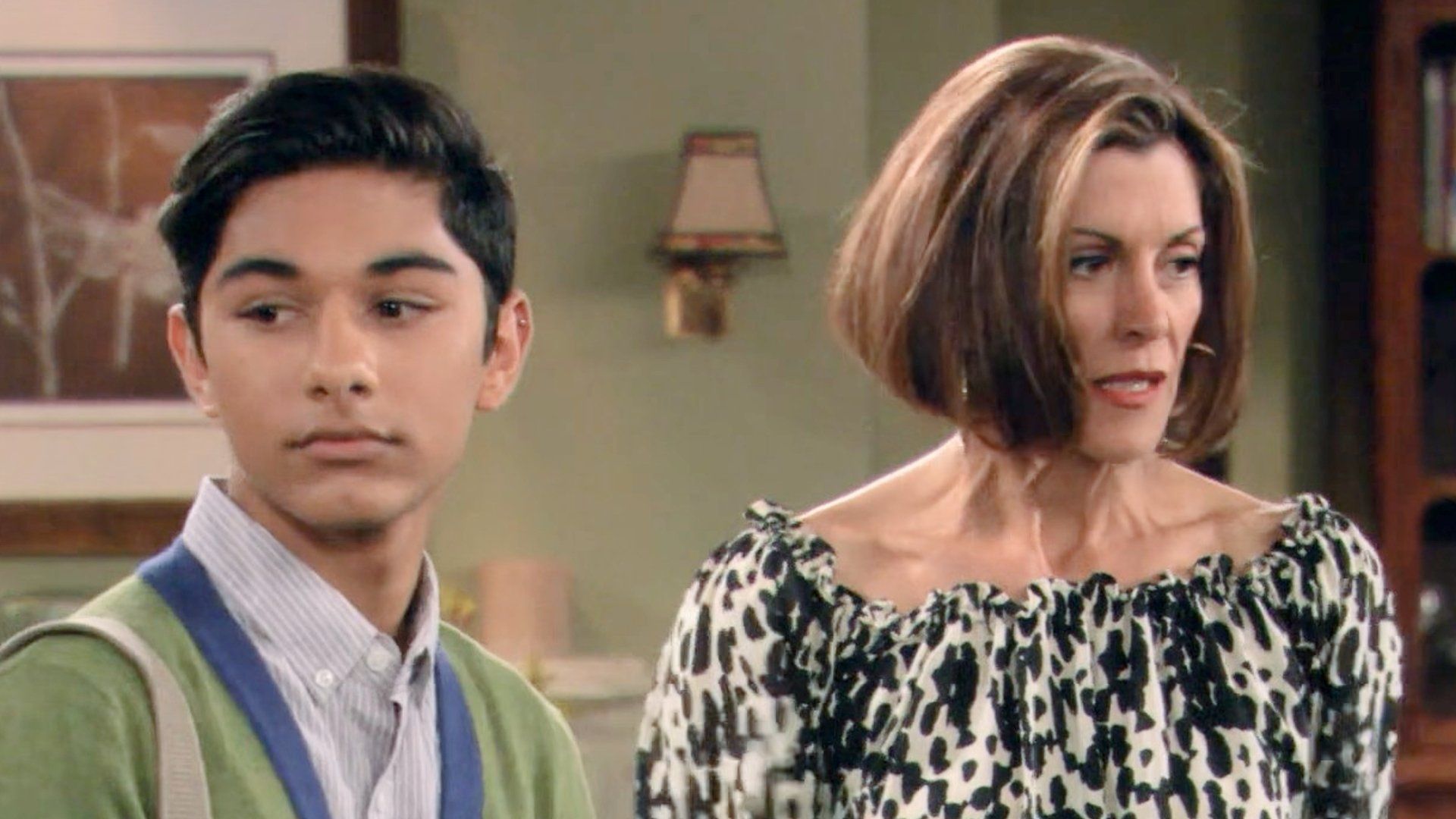 Hot in Cleveland background