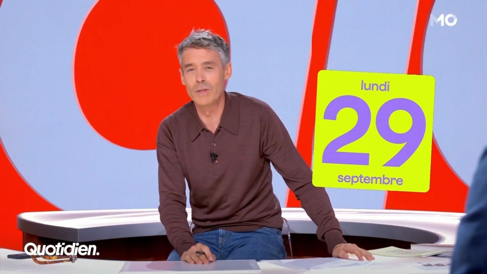 Quotidien background