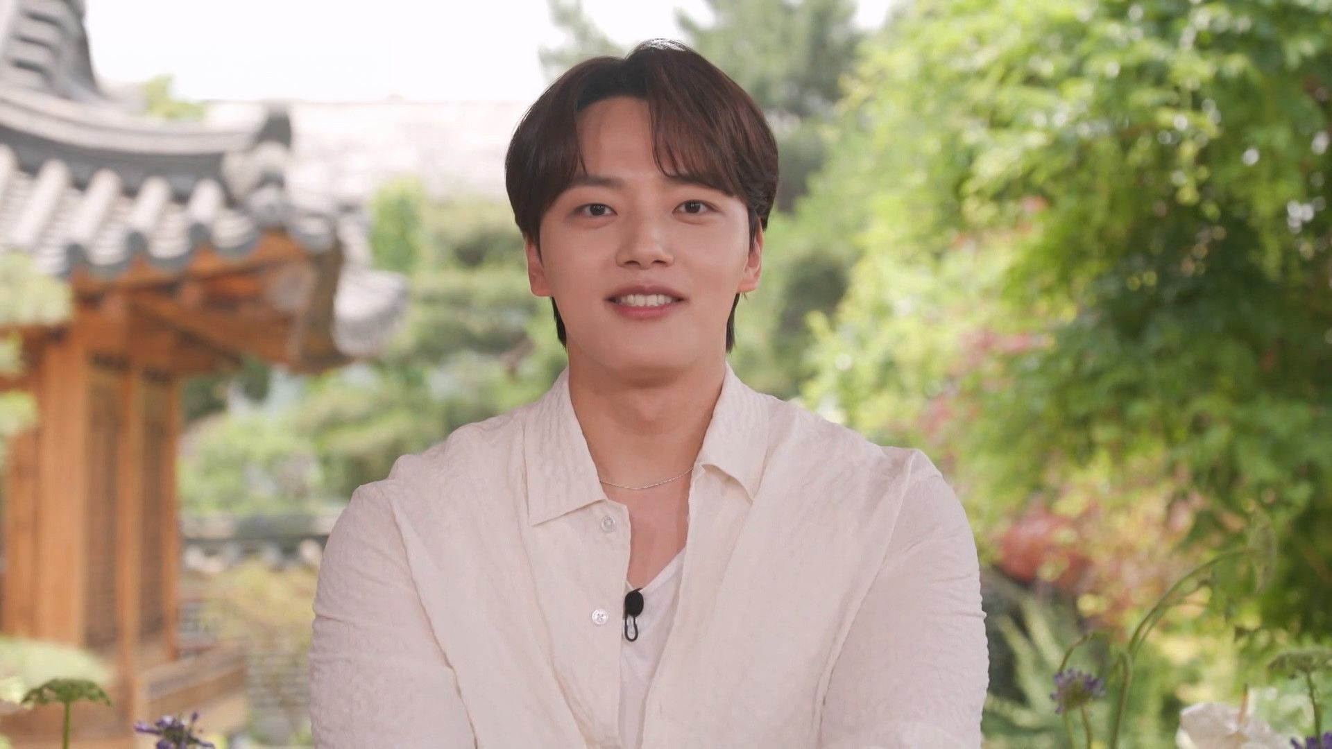 You Quiz on the Block background