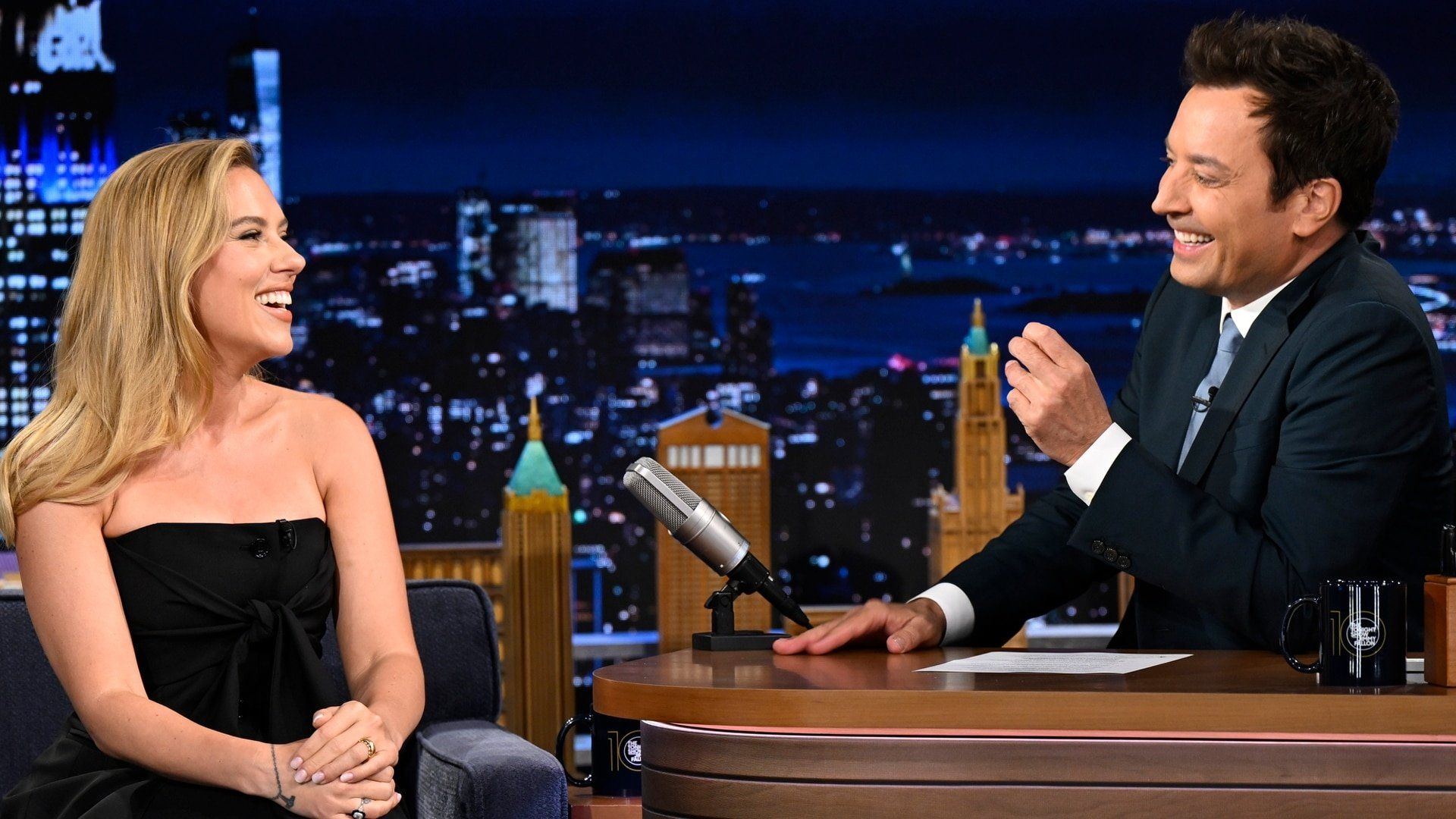 The Tonight Show Starring Jimmy Fallon background
