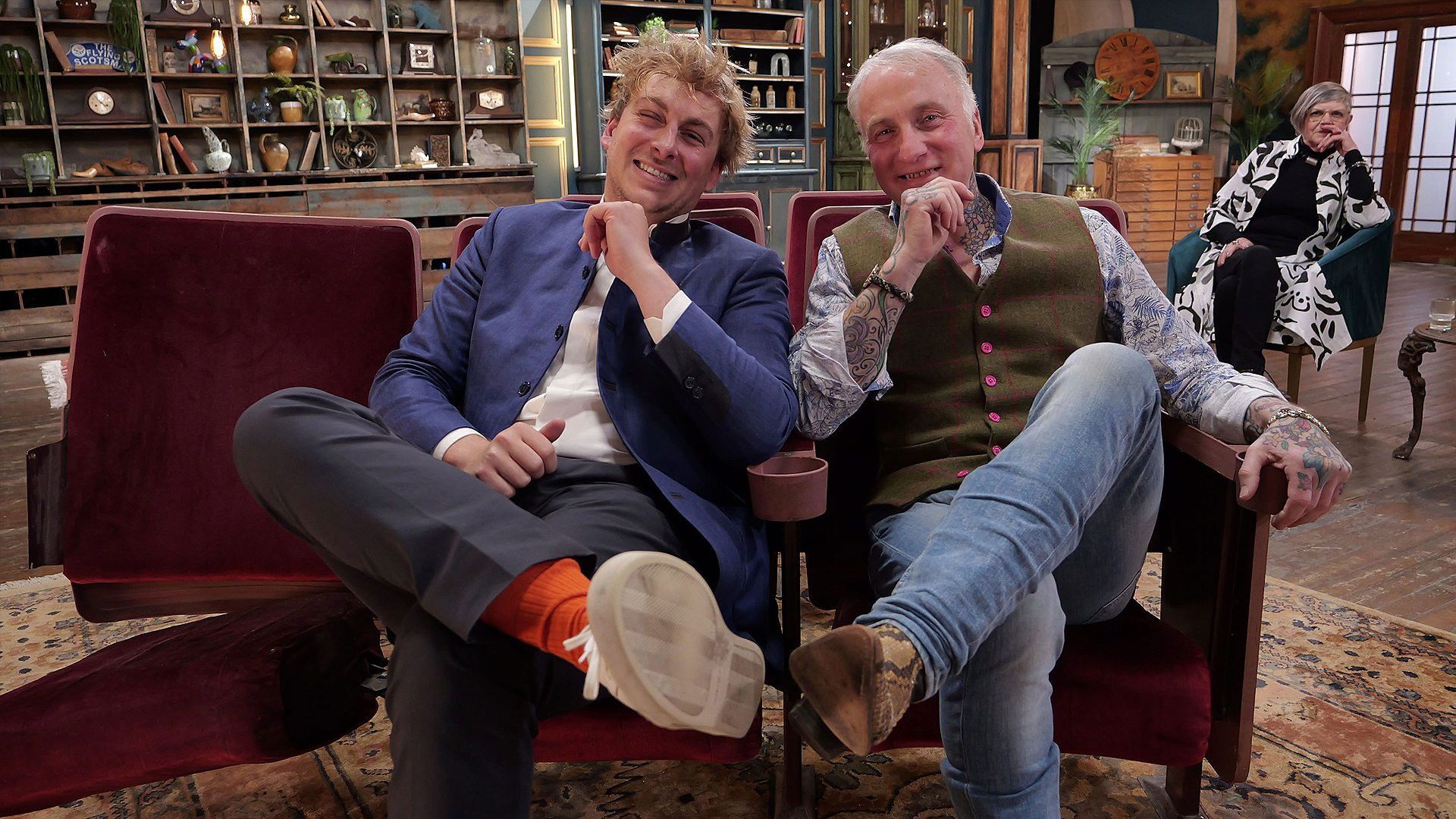 The Bidding Room background