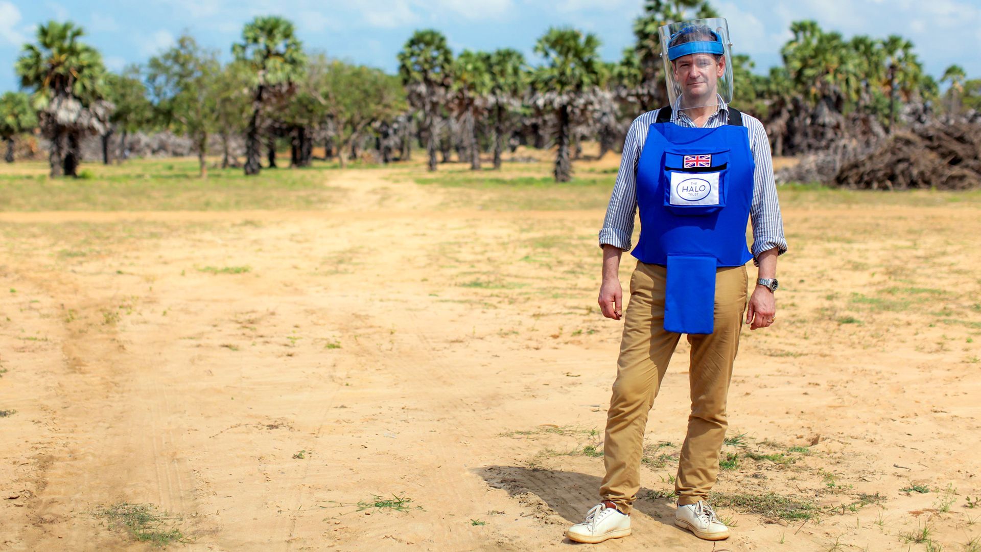Alexander Armstrong in Sri Lanka background