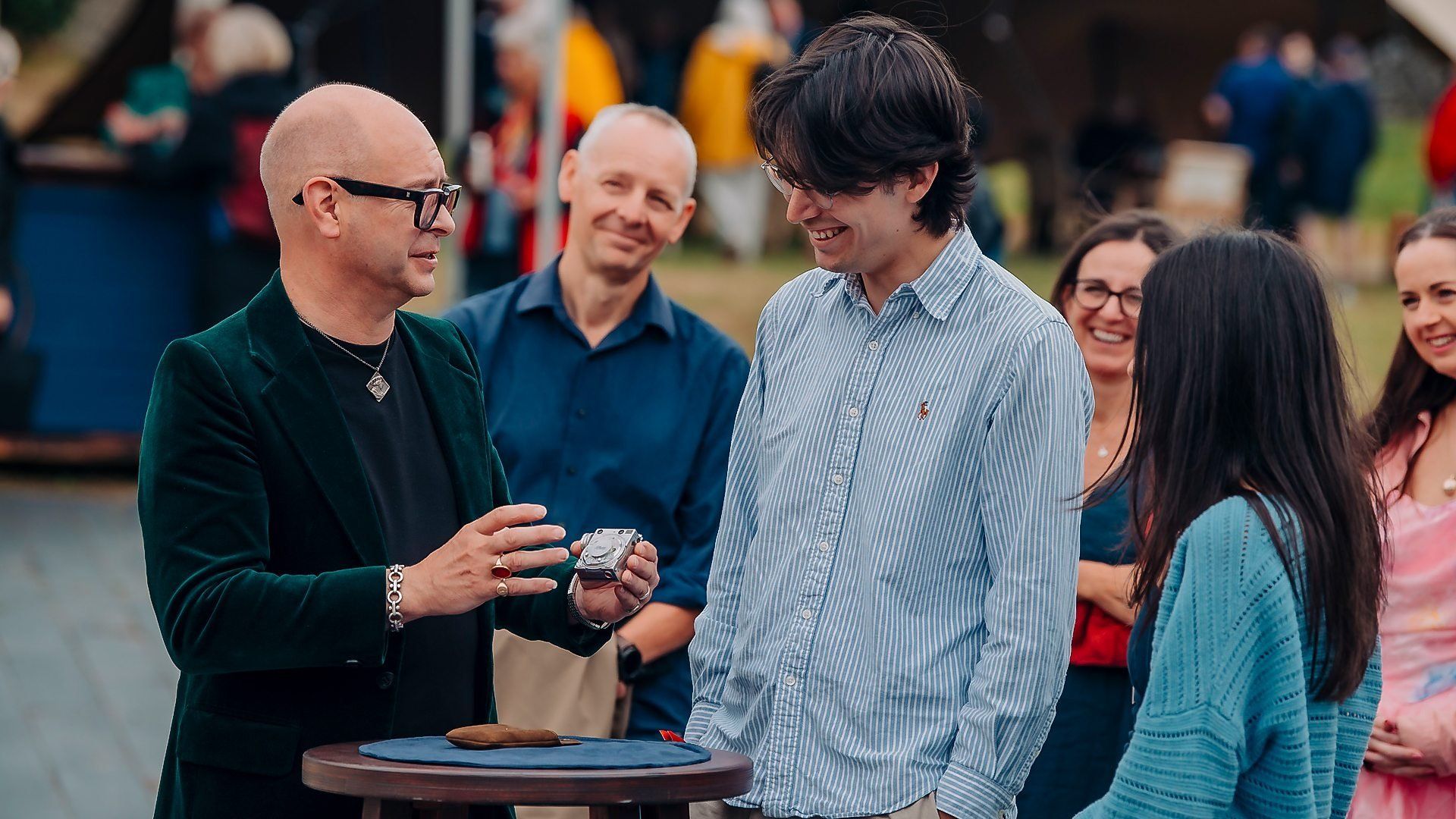 Antiques Roadshow background