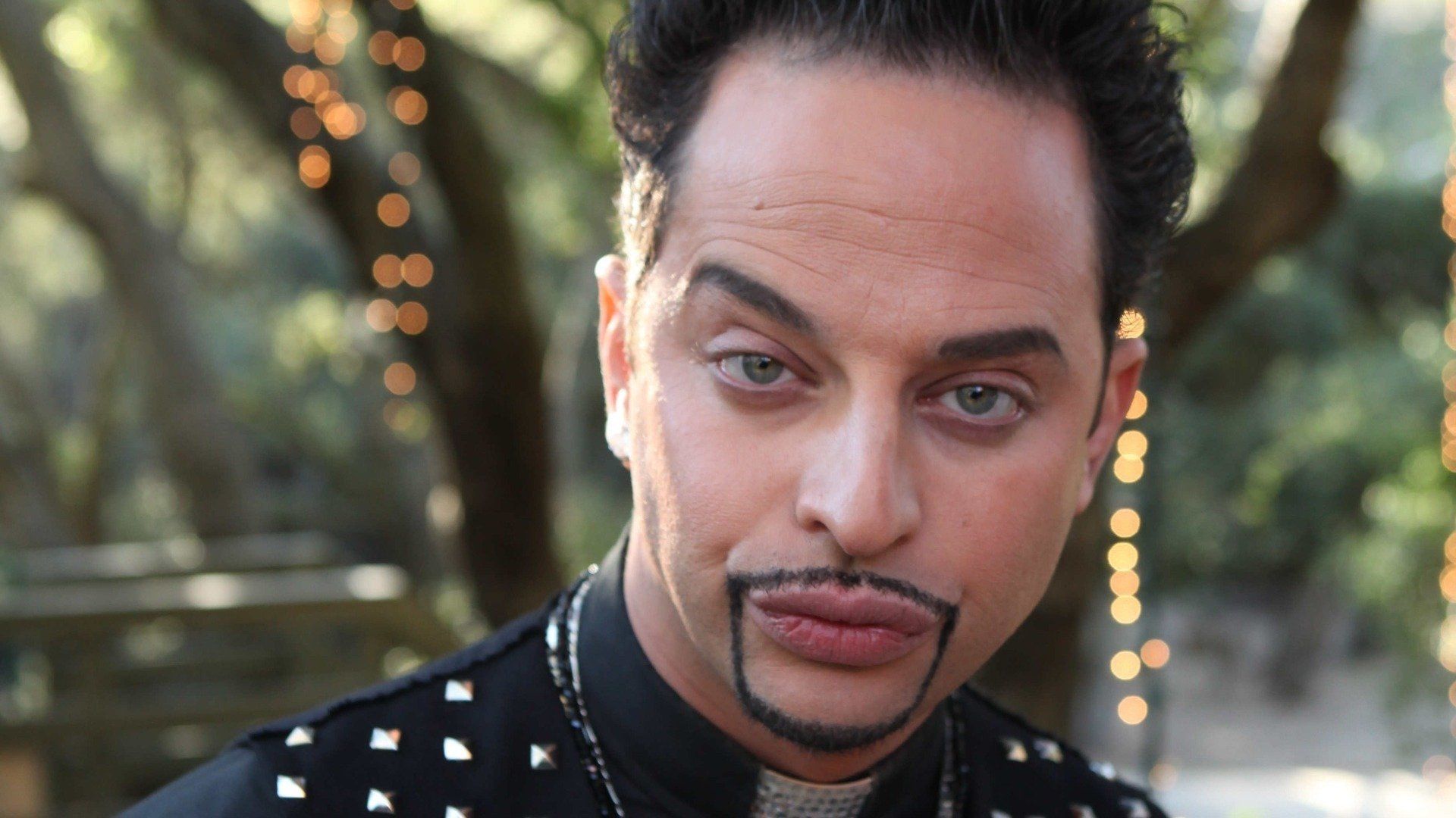 Kroll Show background