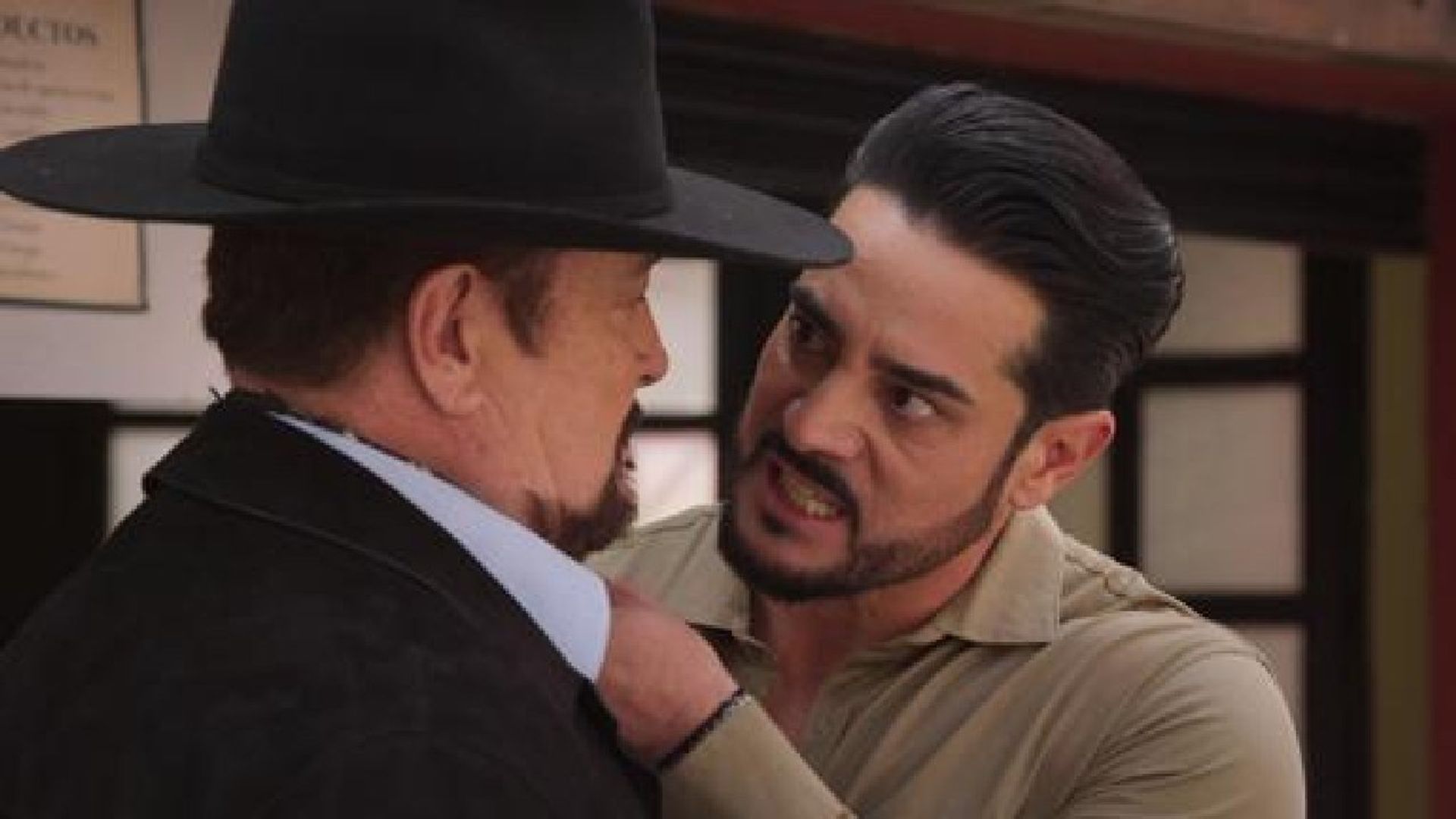 Amor Amargo background