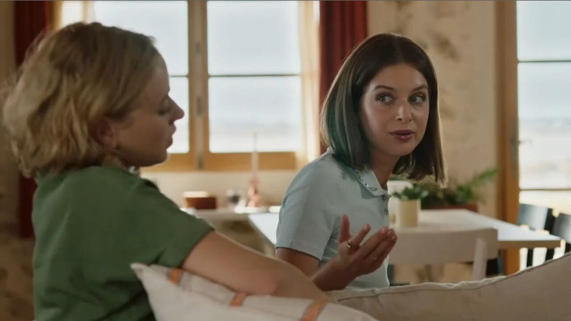 Ici tout commence background