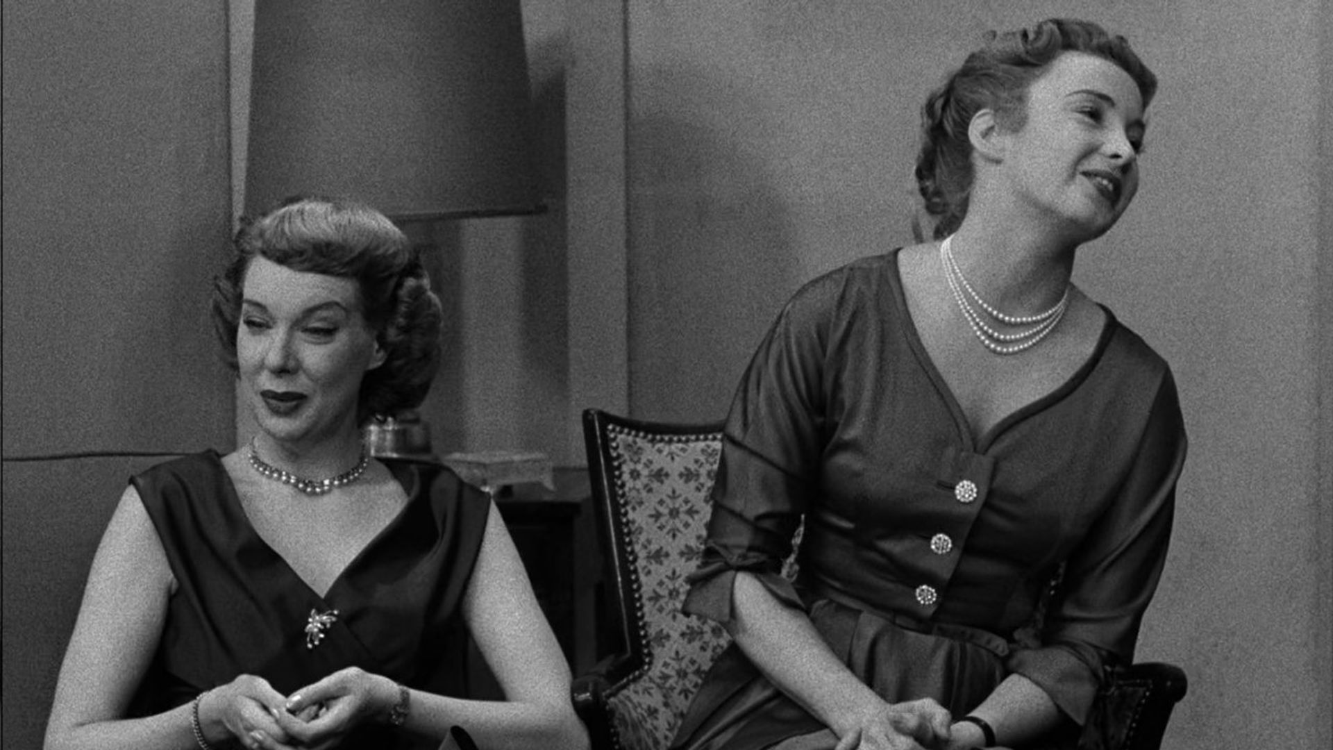 The Honeymooners background