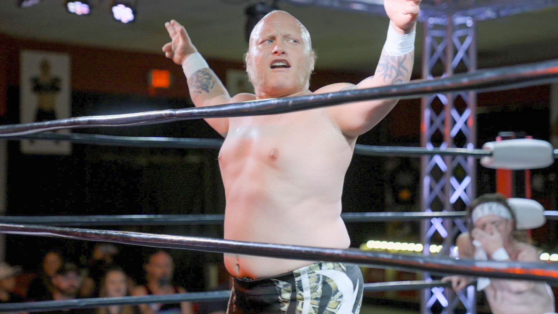 Big Little Brawlers background