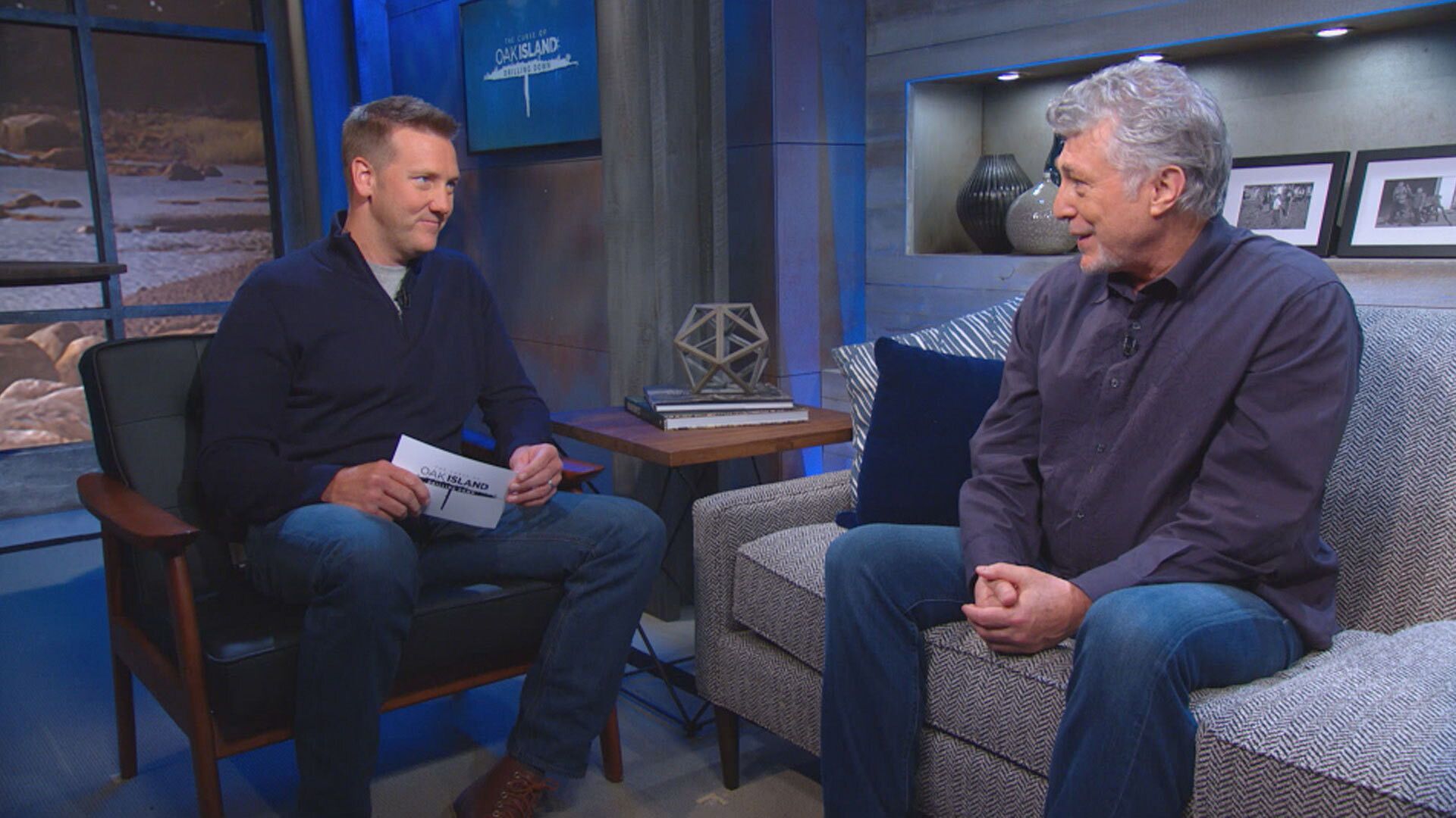 The Curse of Oak Island: Drilling Down background