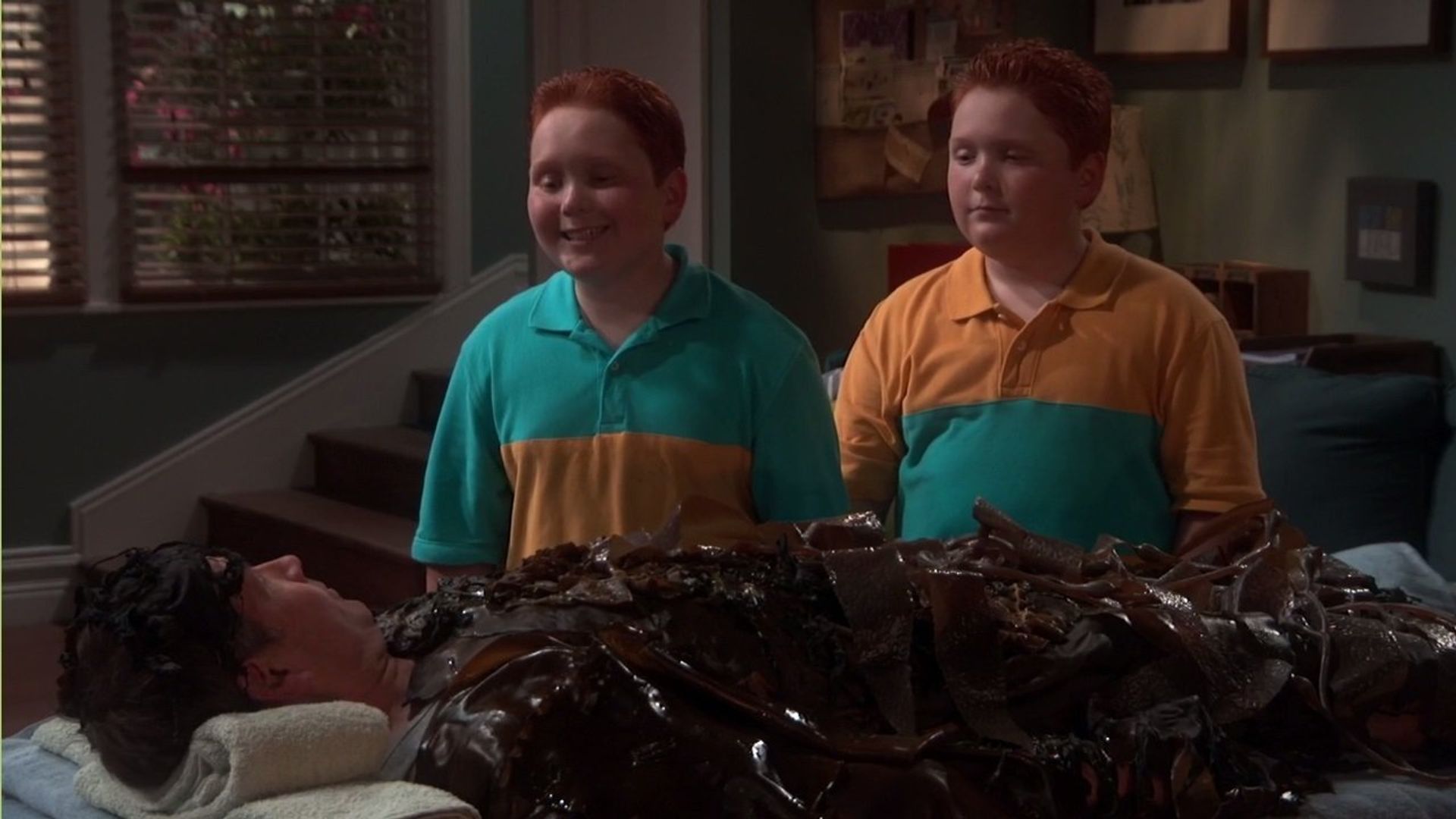Best Friends Whenever background