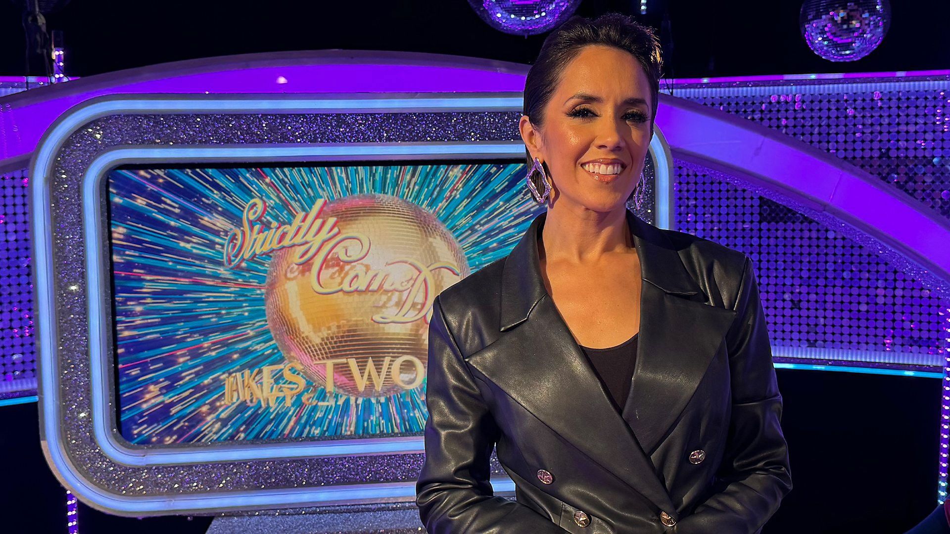 Strictly Come Dancing: It Takes Two background