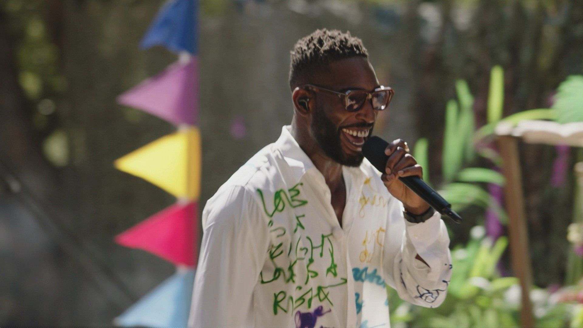 Love Island background