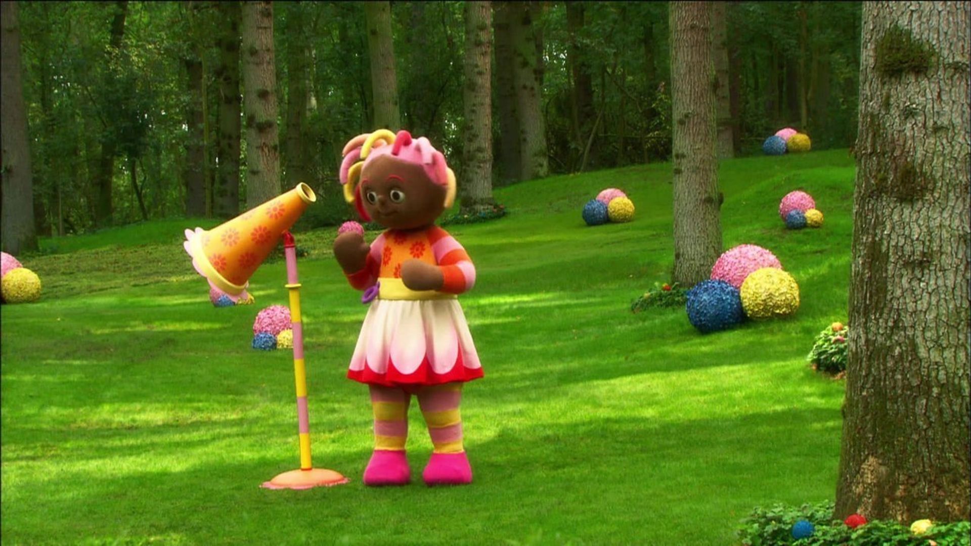 In the Night Garden... background