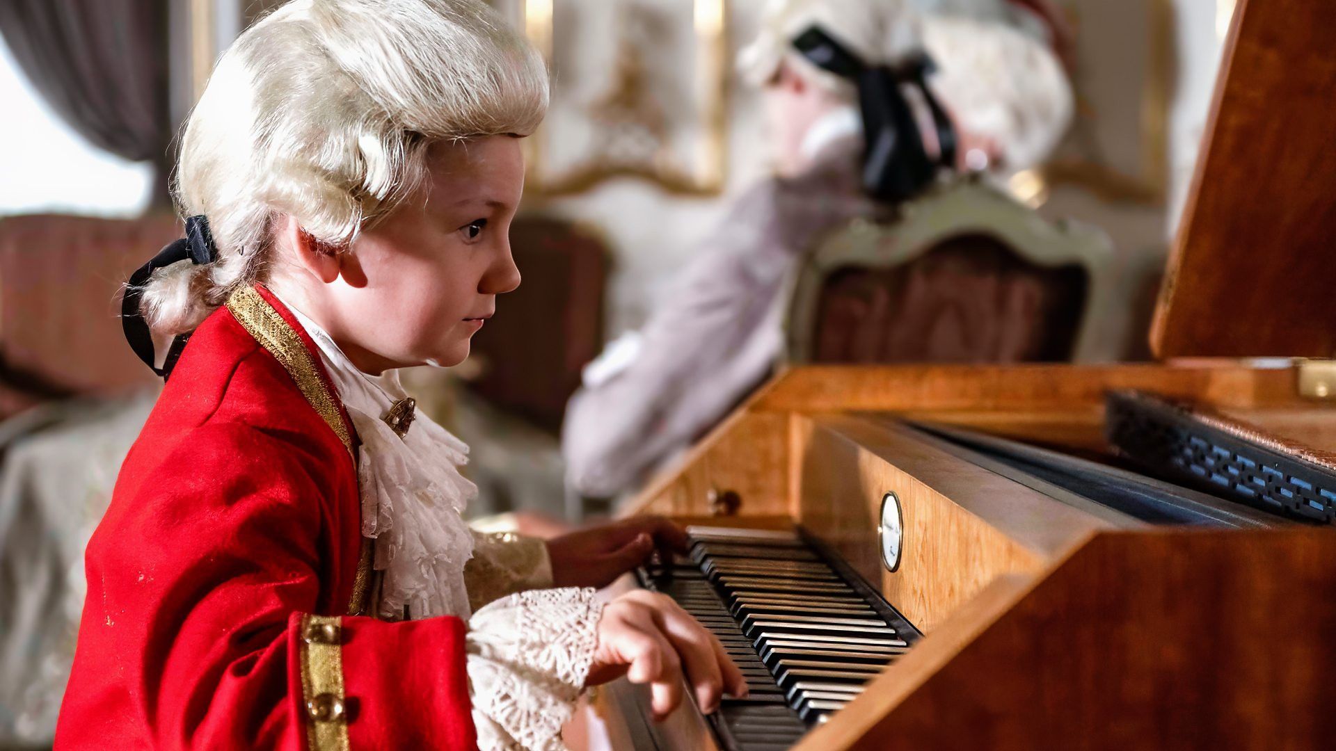 Mozart: Rise of a Genius background