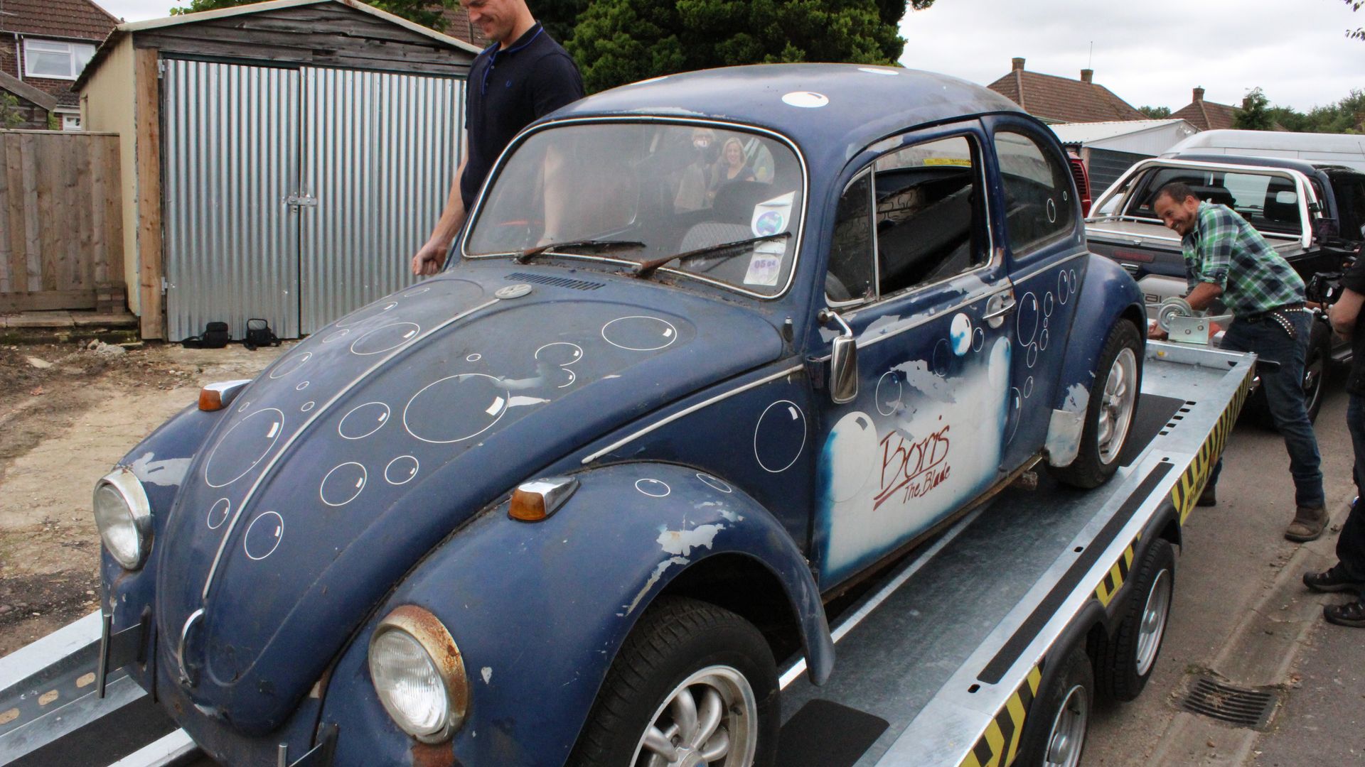 Car S.O.S. background