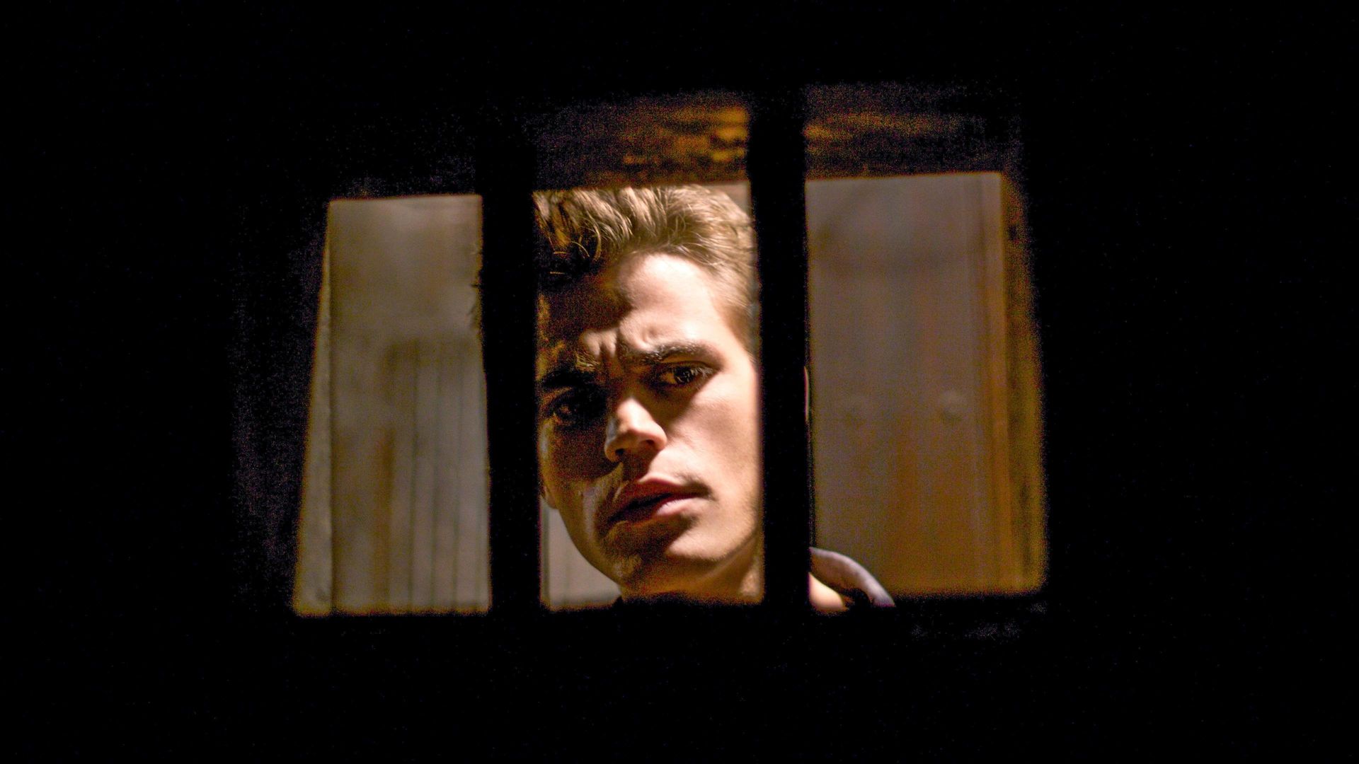 The Vampire Diaries background