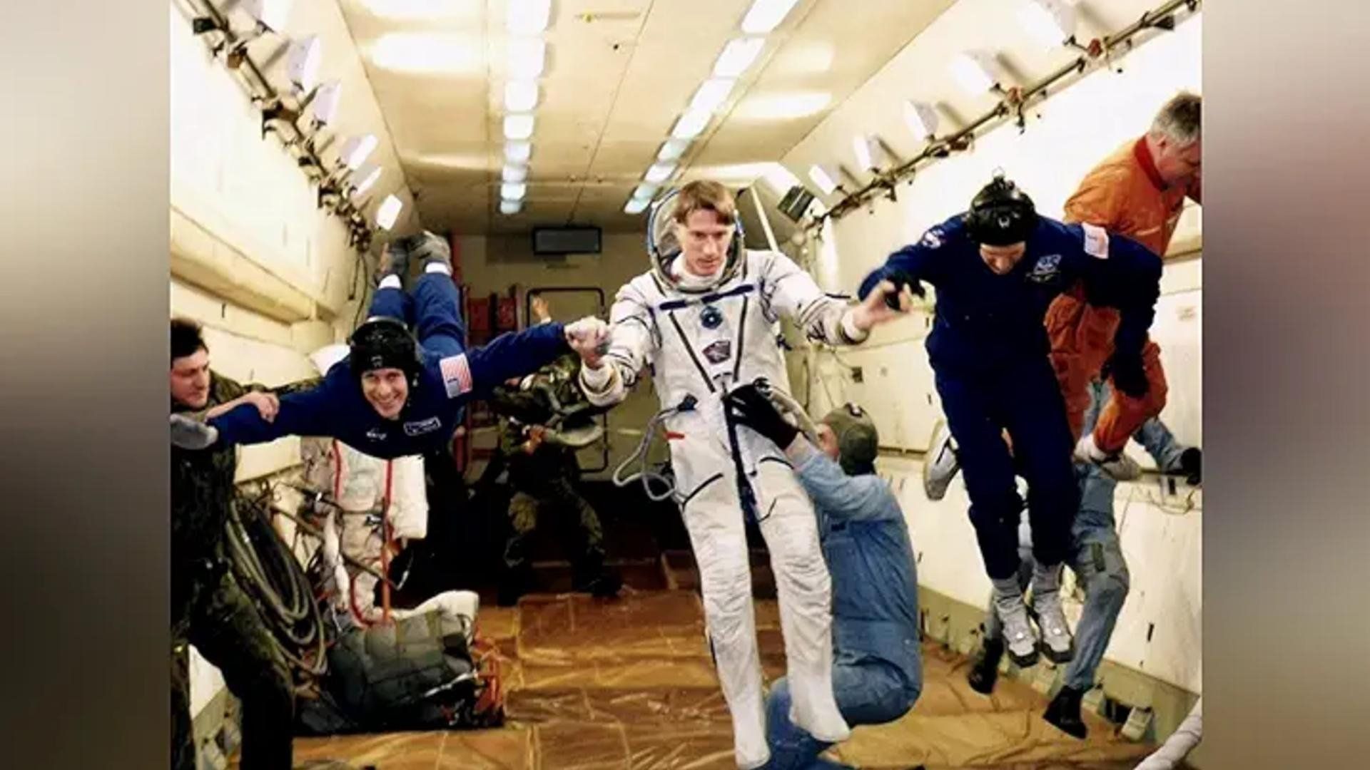Secret Space Escapes background