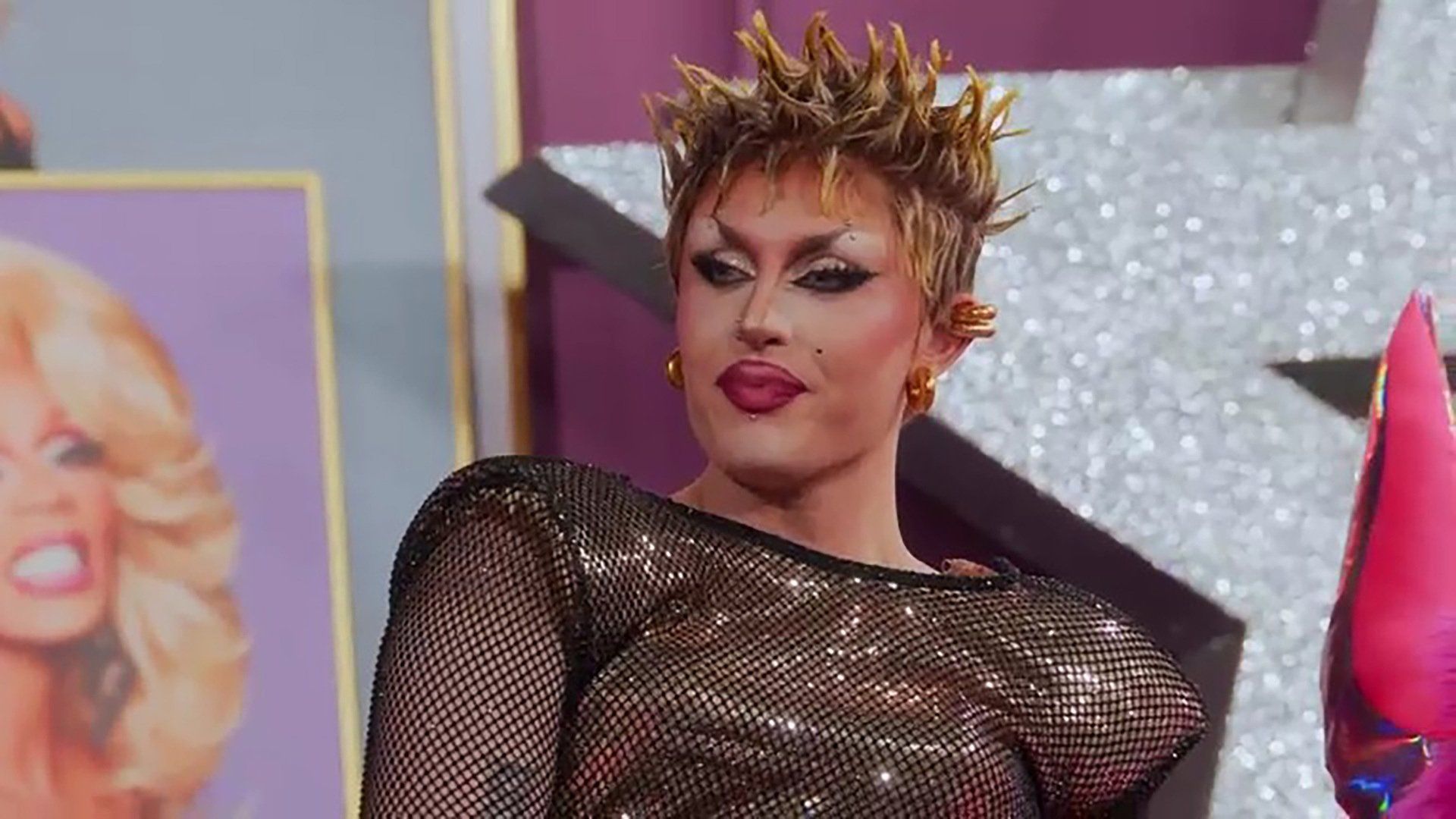 RuPaul's Drag Race All Stars: Untucked! background