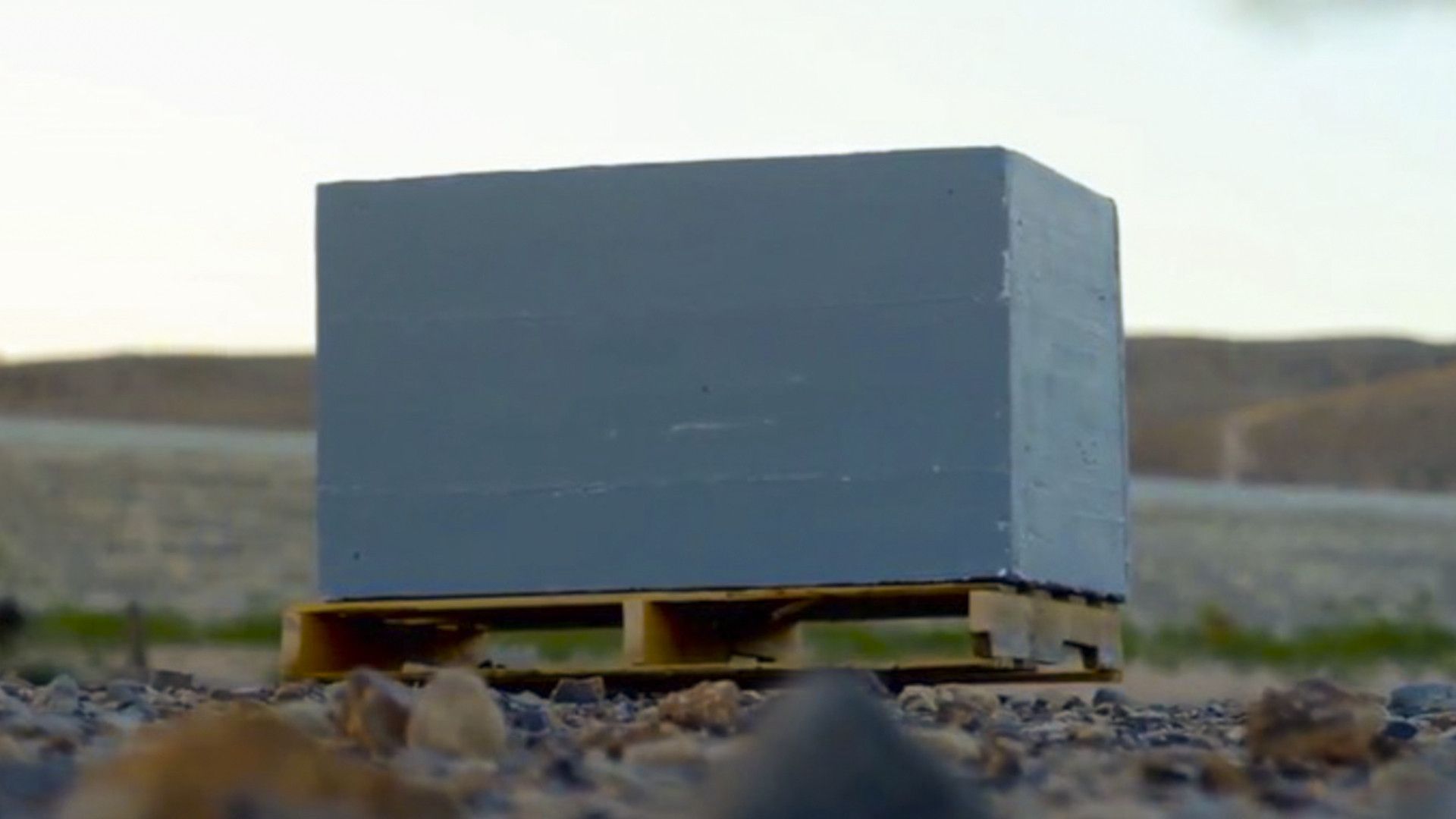 How (Not) to Get Rid of a Body background