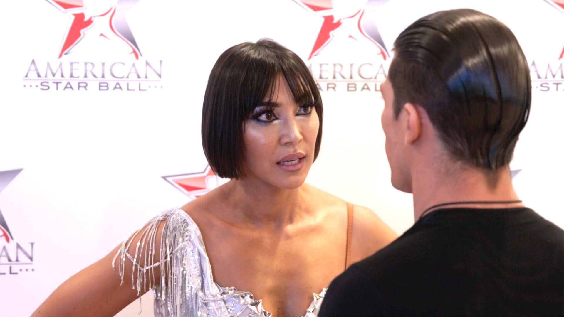 Dancing Queens background