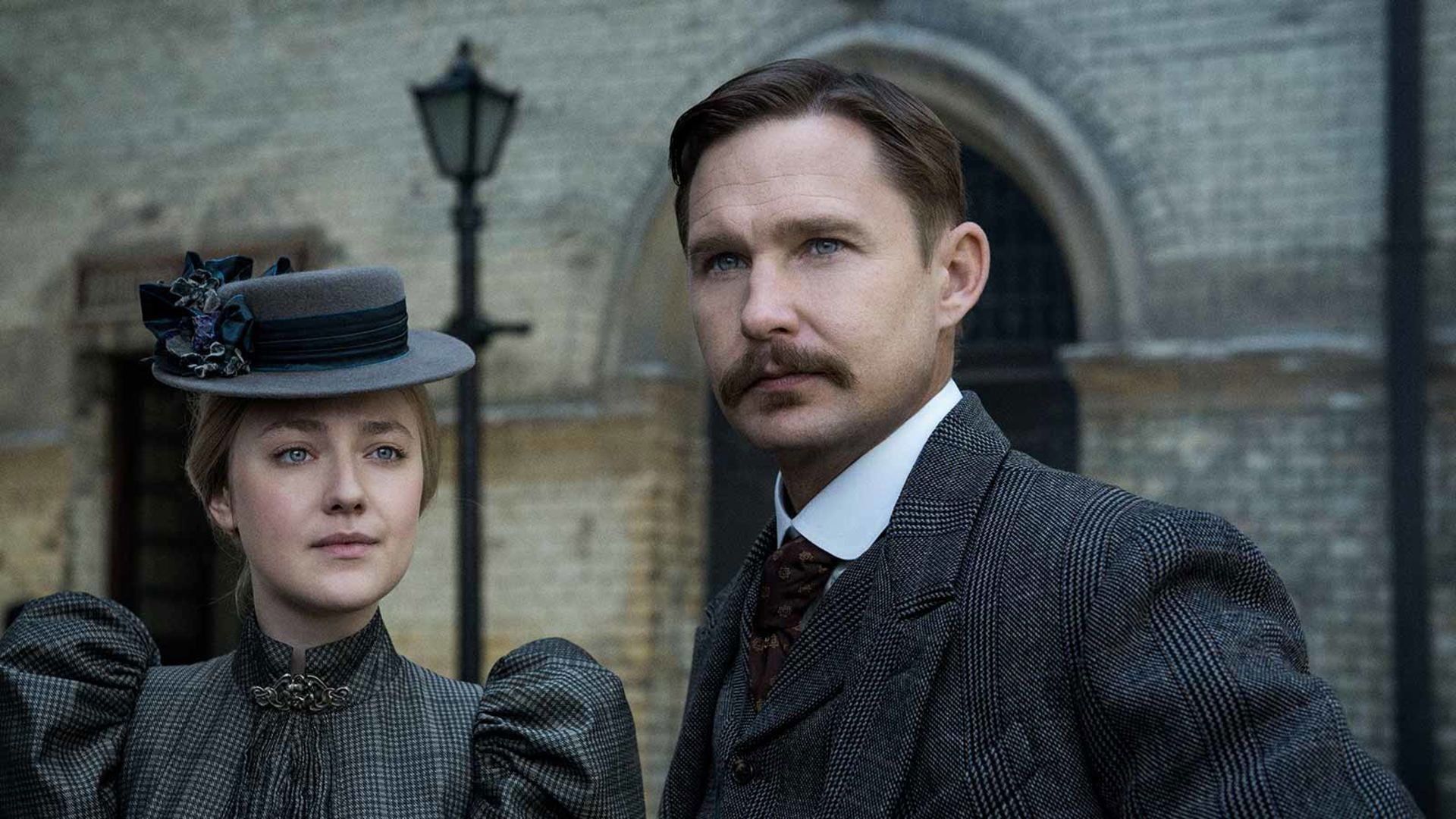 The Alienist background